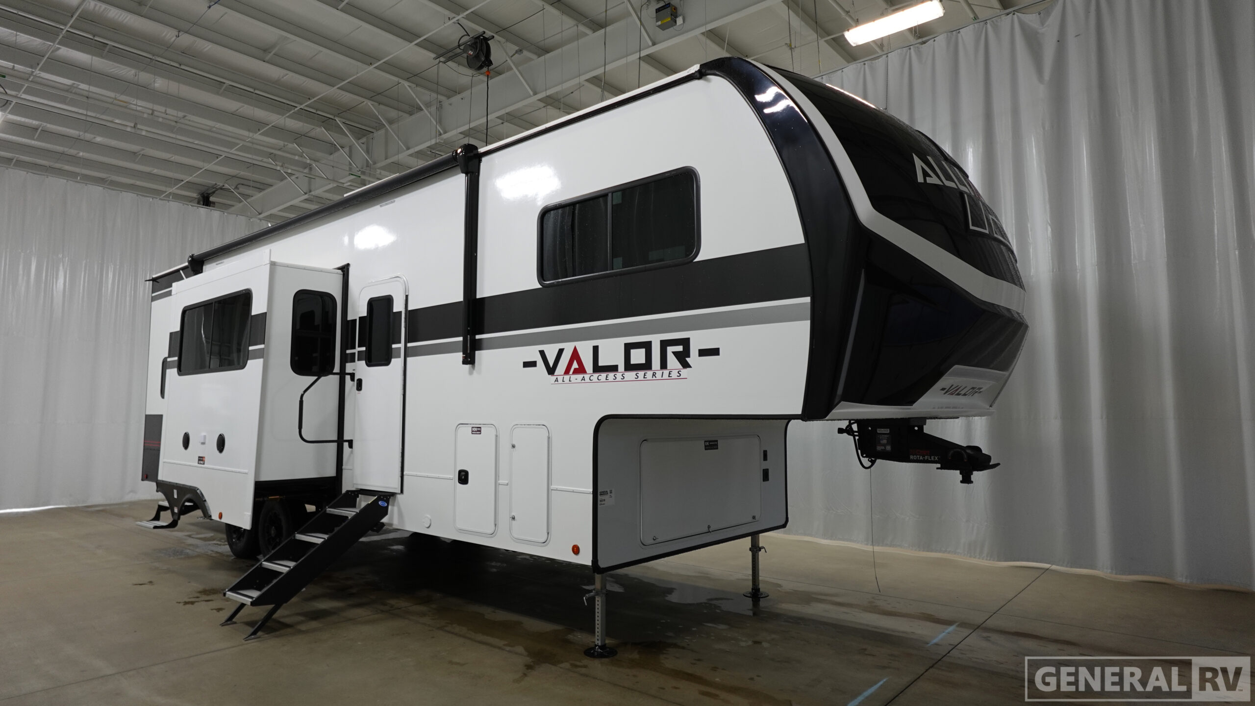 2026 Alliance RV Valor All-Access Series (Fifth Wheel) 32A10 for Sale in North Canton, OH