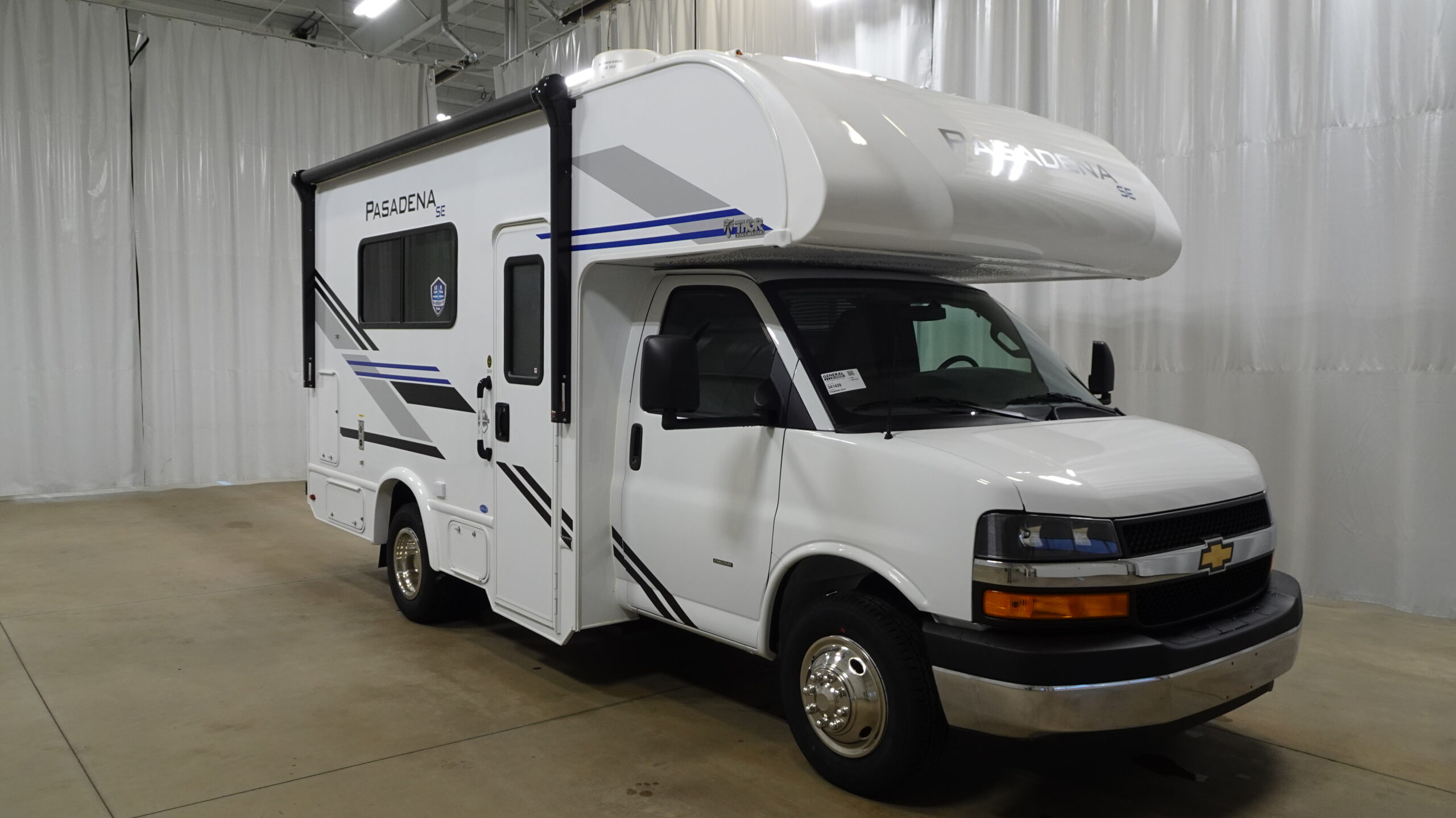 2026 Thor Motor Coach Pasadena SE