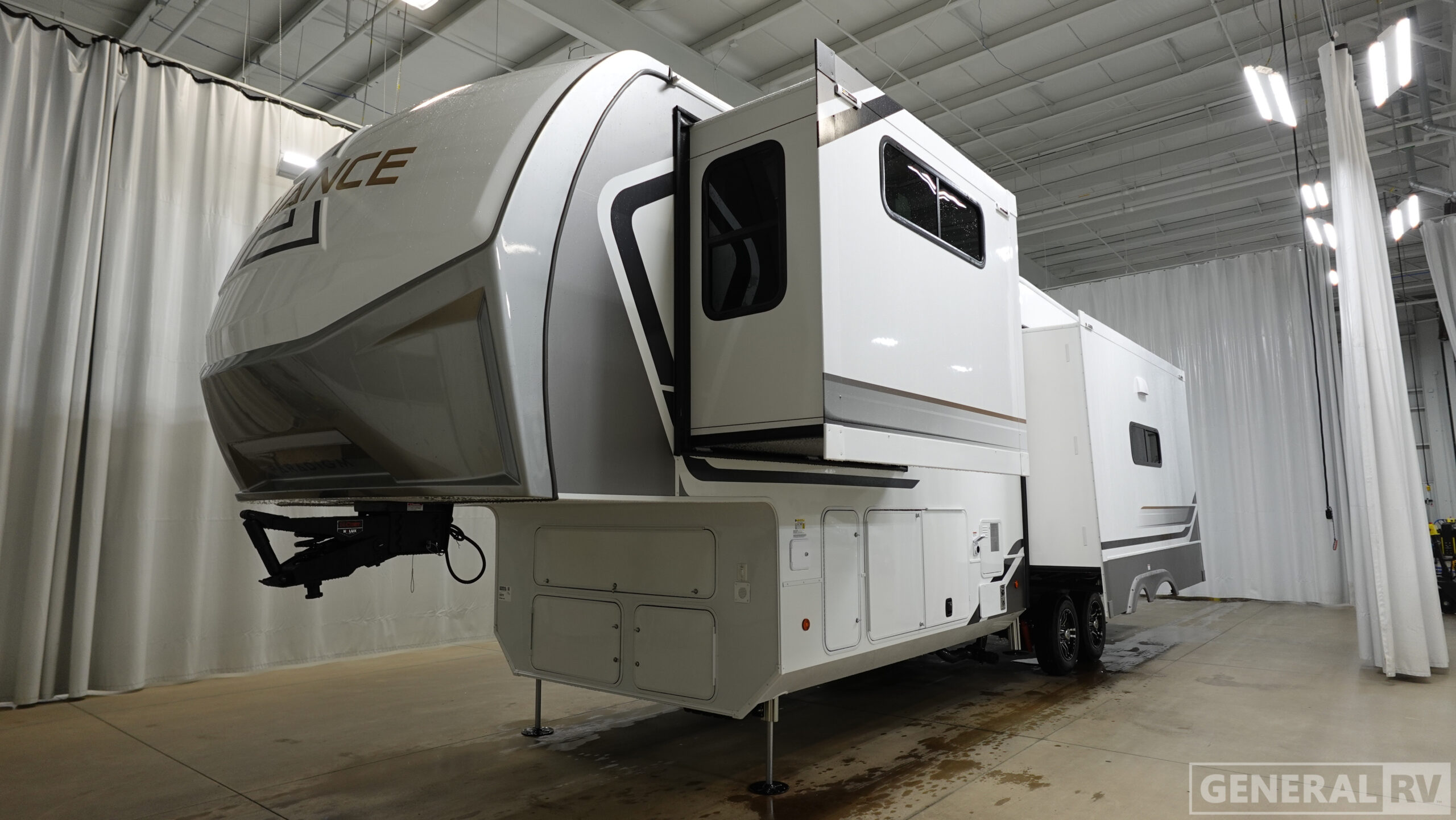 2026 Alliance RV Paradigm 310RL for Sale