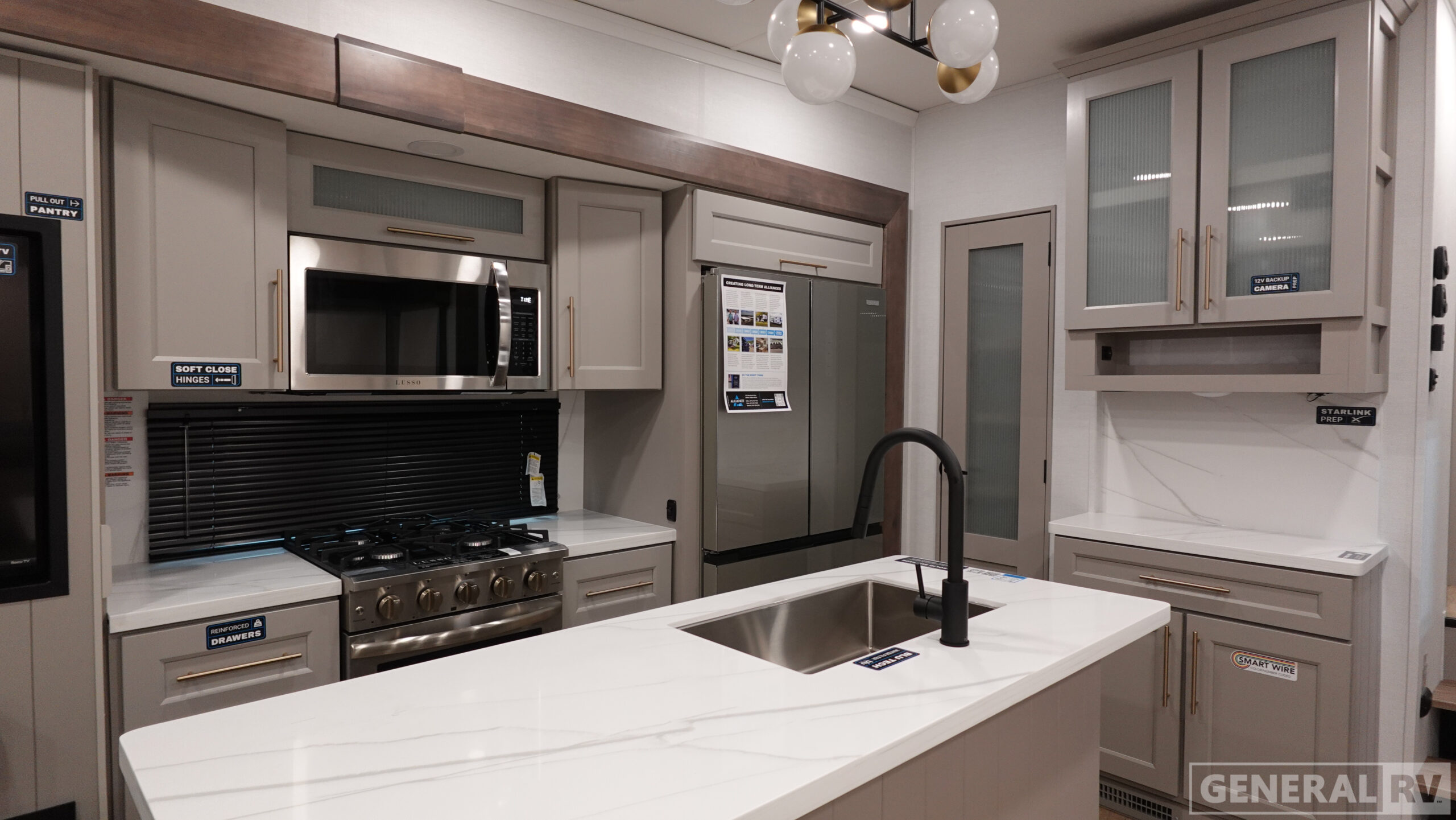 2026 Alliance RV Paradigm 310RL for Sale