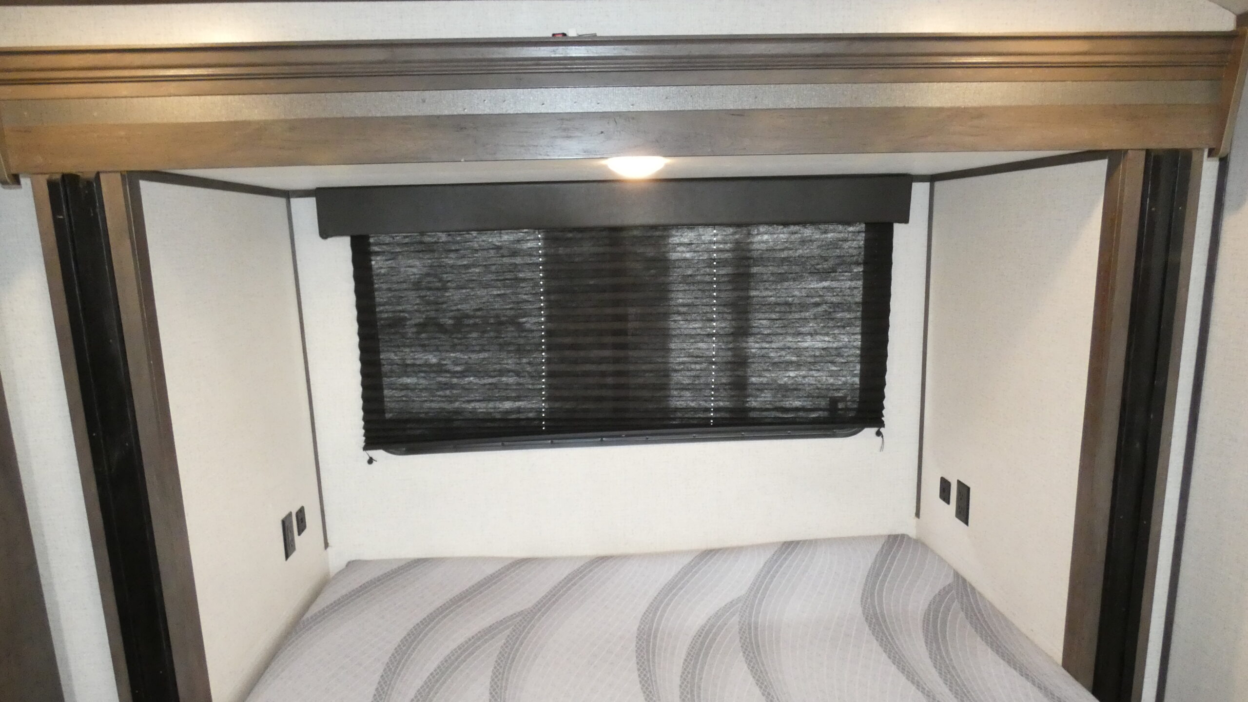 2021 Dutchmen Coleman Light 3055BS for Sale