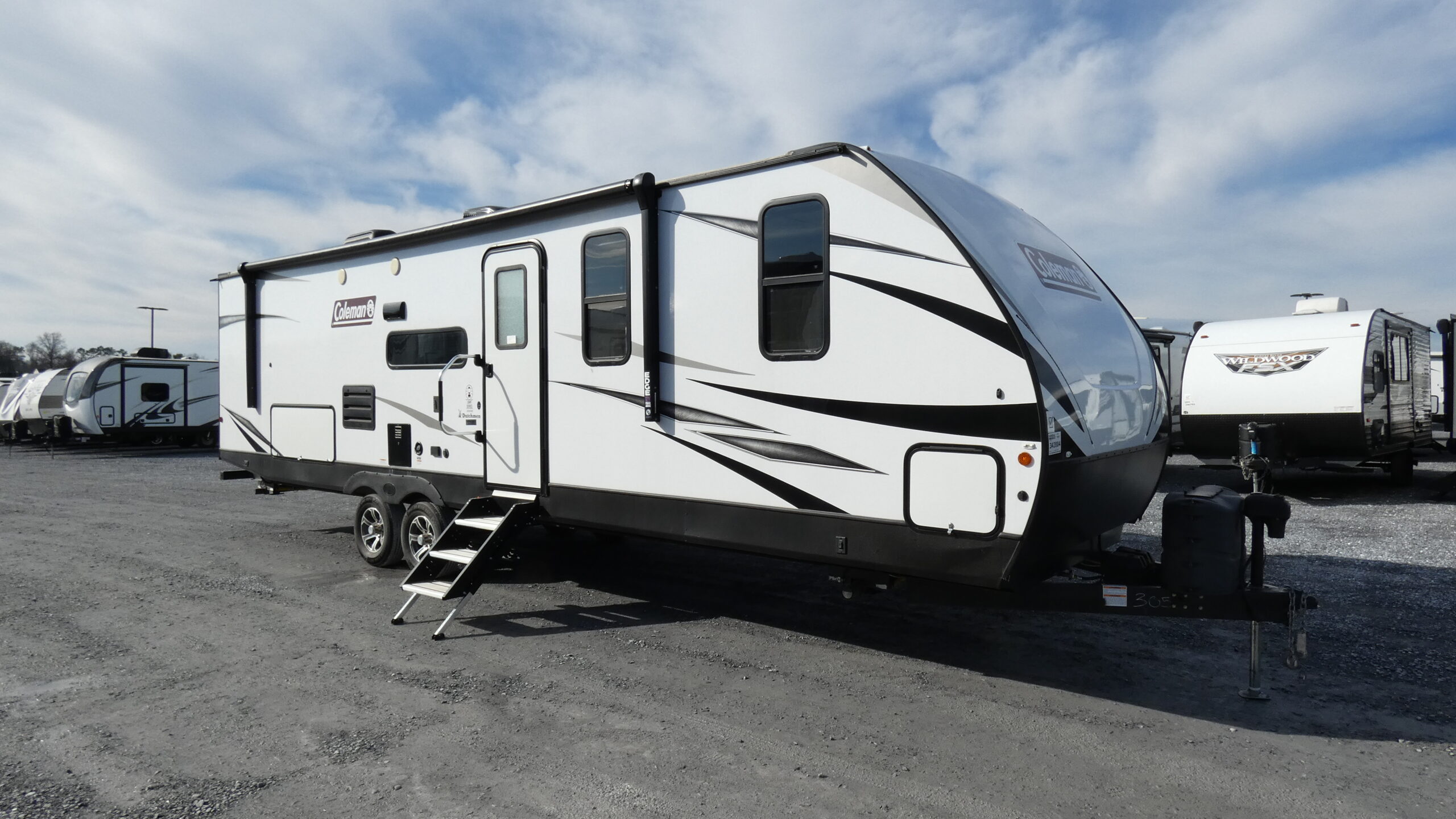 2021 Dutchmen Coleman Light 3055BS for Sale in Mount Clemens, MI