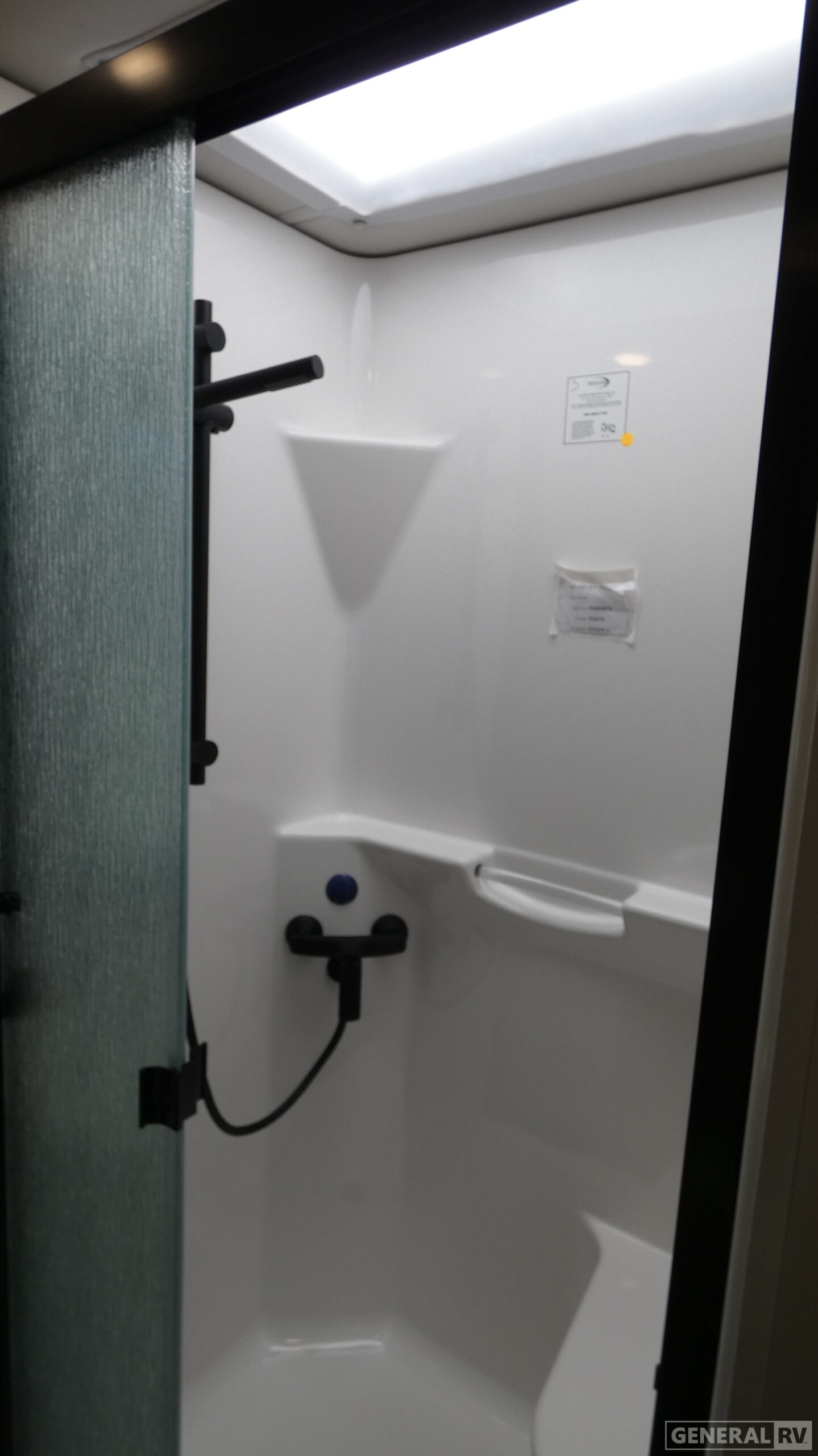 New 2026 Fleetwood Frontier 33TL for sale in Dover, FL