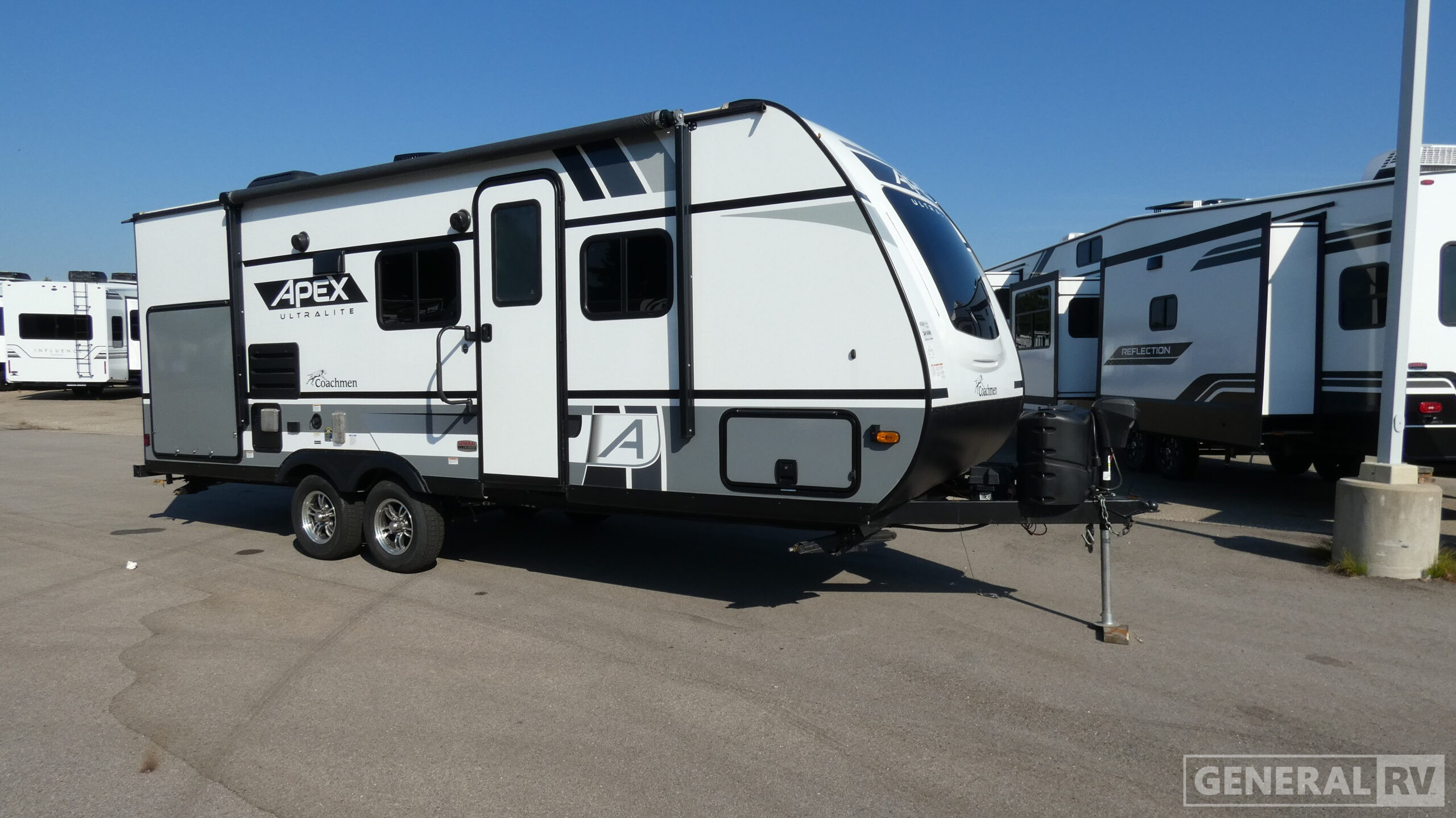 215RBK RVs for Sale at General RV ・ General RV Center