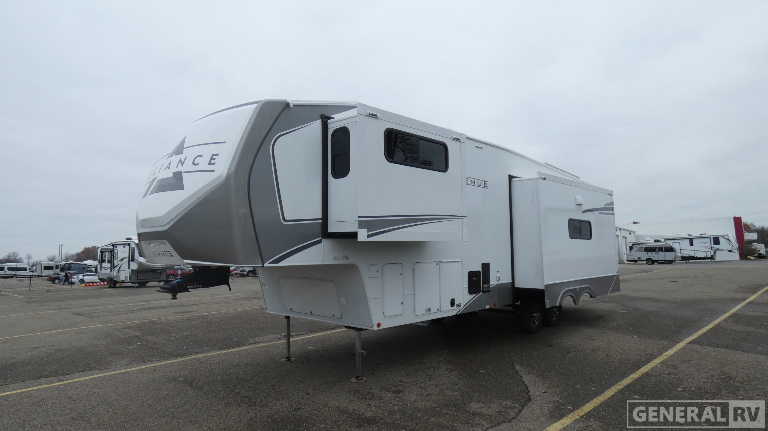 2026 Alliance RV Avenue 32RLS for Sale