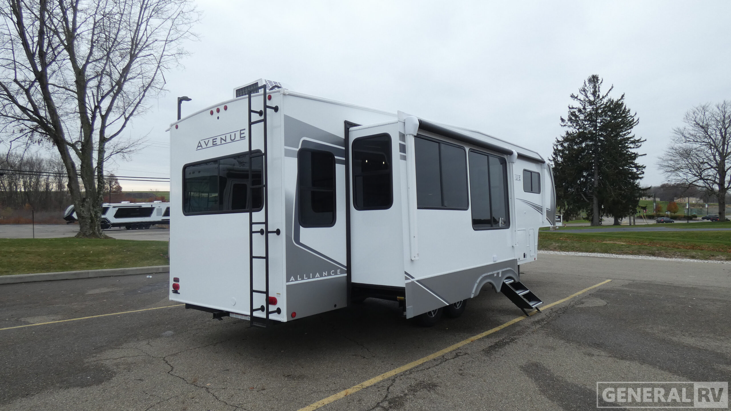 2026 Alliance RV Avenue 32RLS for Sale