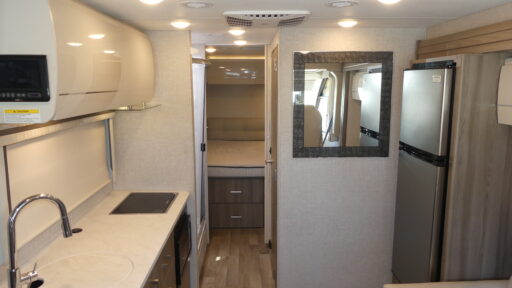2025 Thor Motor Coach Axis 26.1