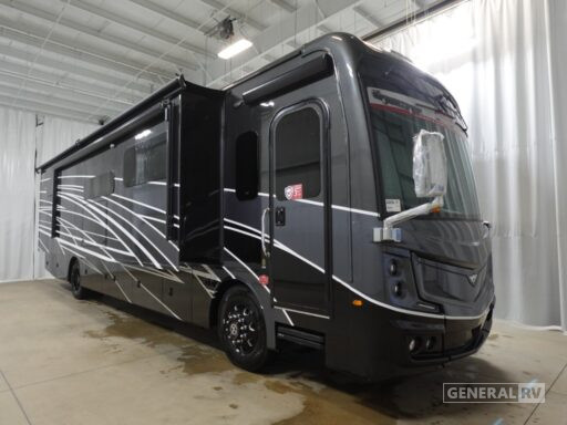 2026 Fleetwood Discovery 38W