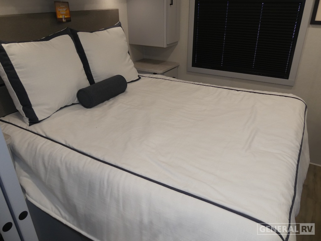 2026 Coachmen Pursuit 29SS for Sale