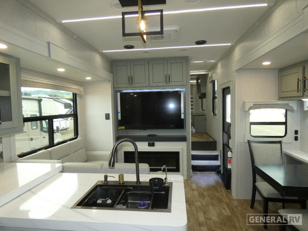 2026 CrossRoads Redwood Toy Haulers RW4512TH for Sale