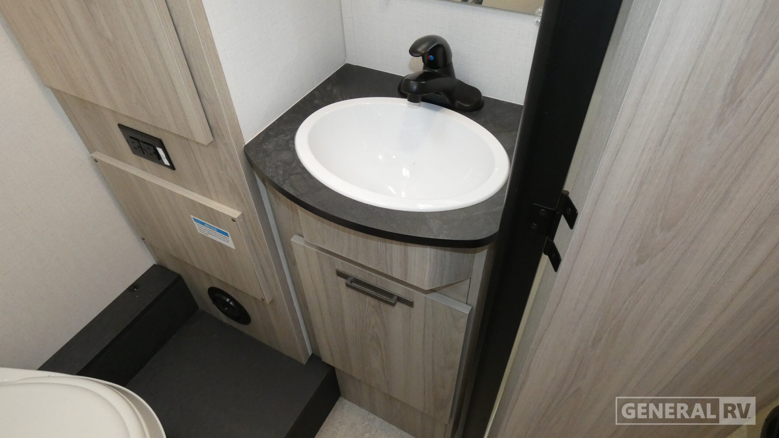 2026 Coachmen Cross Trail EV 20XG for Sale