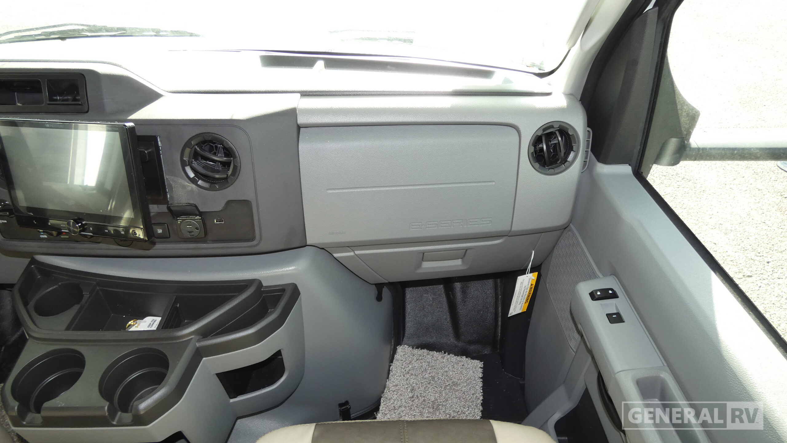 2026 Coachmen Freelander 30RS Ford for Sale