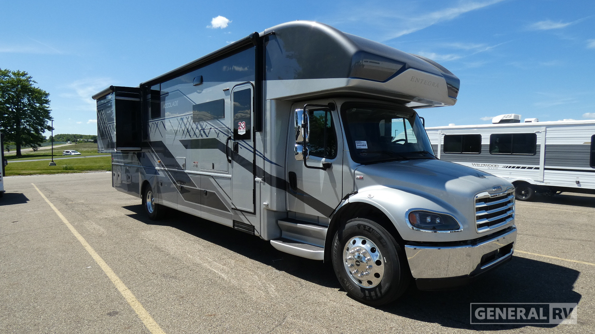 2026 Entegra Coach Accolade 37K for Sale in North Canton, OH