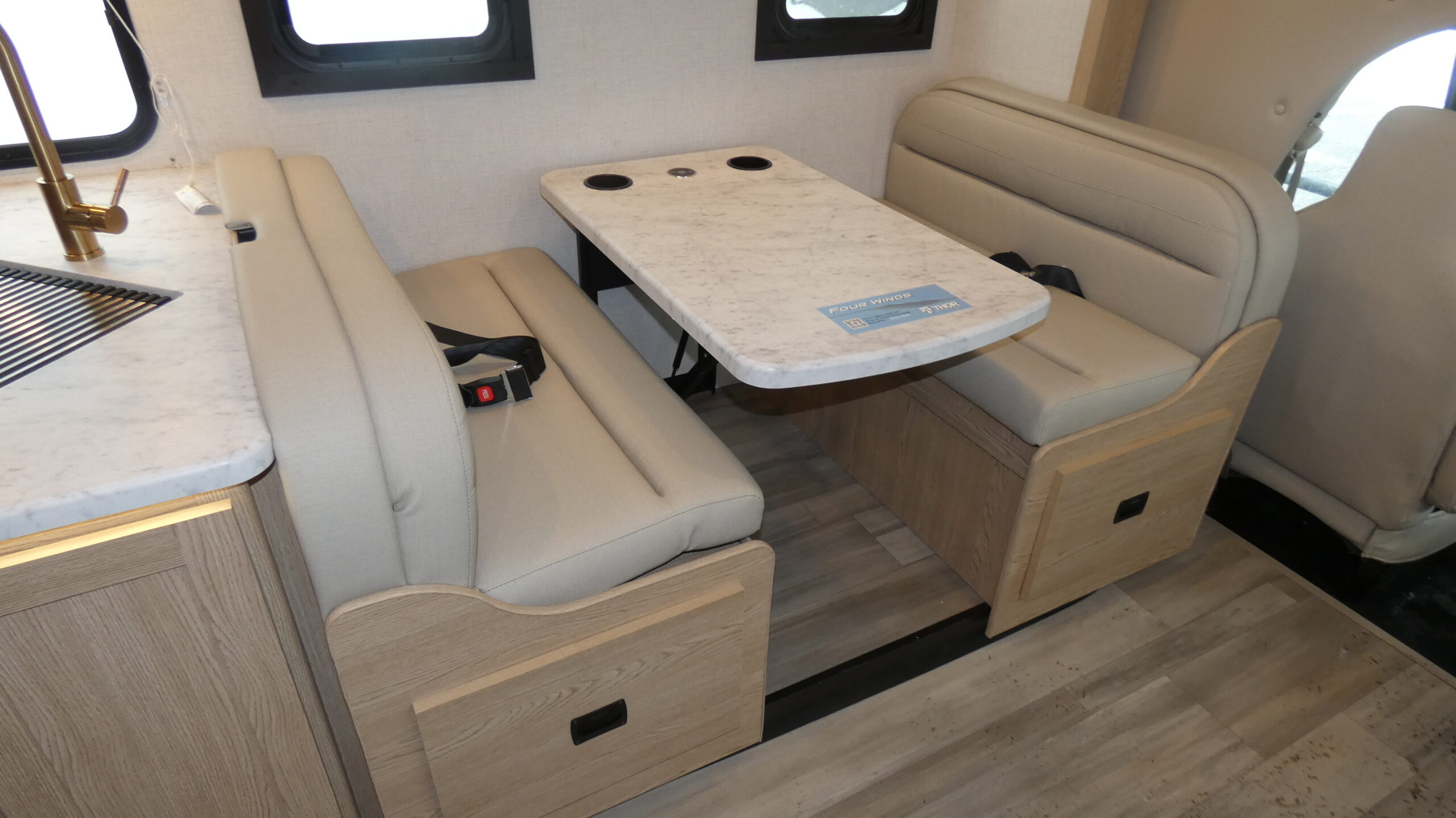 2026 Thor Motor Coach Four Winds 28Z for Sale