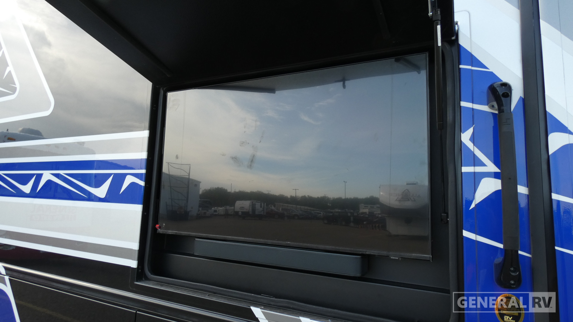 2026 Entegra Coach Accolade XL 37K for Sale