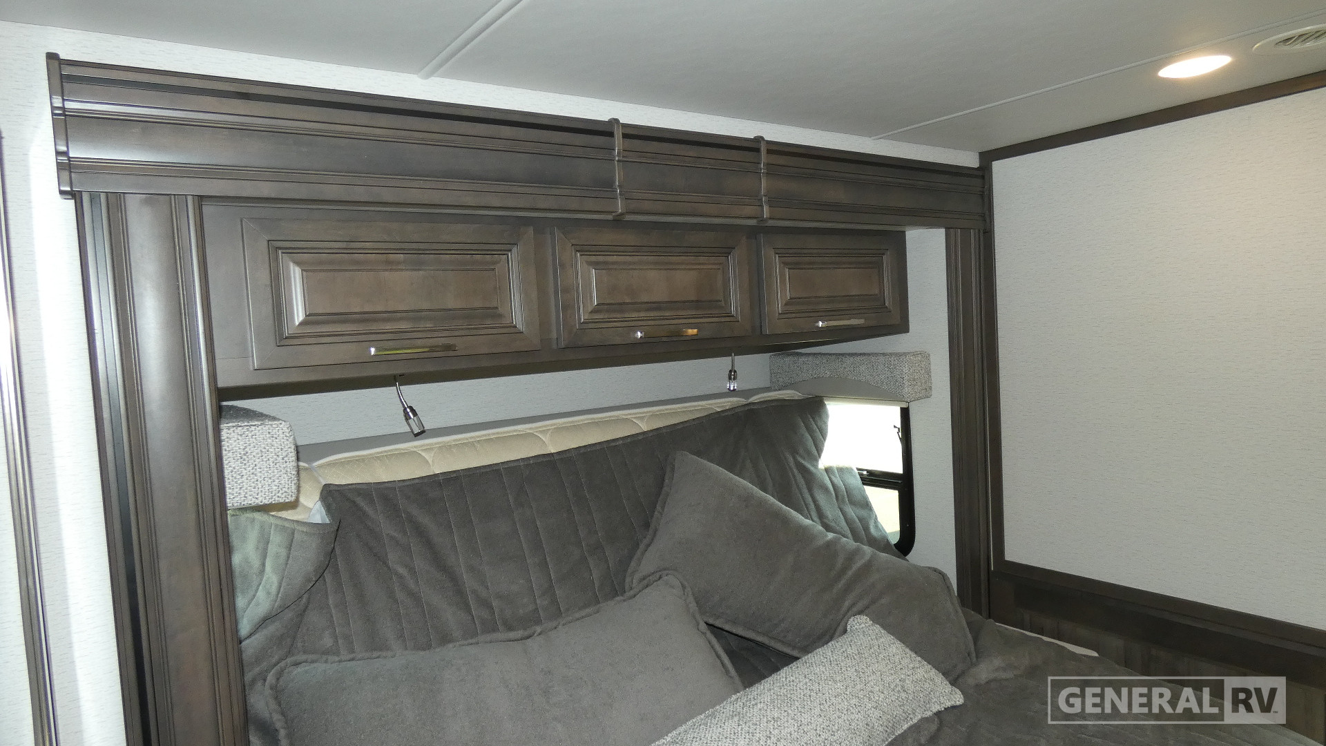 2026 Entegra Coach Accolade XL 37K for Sale