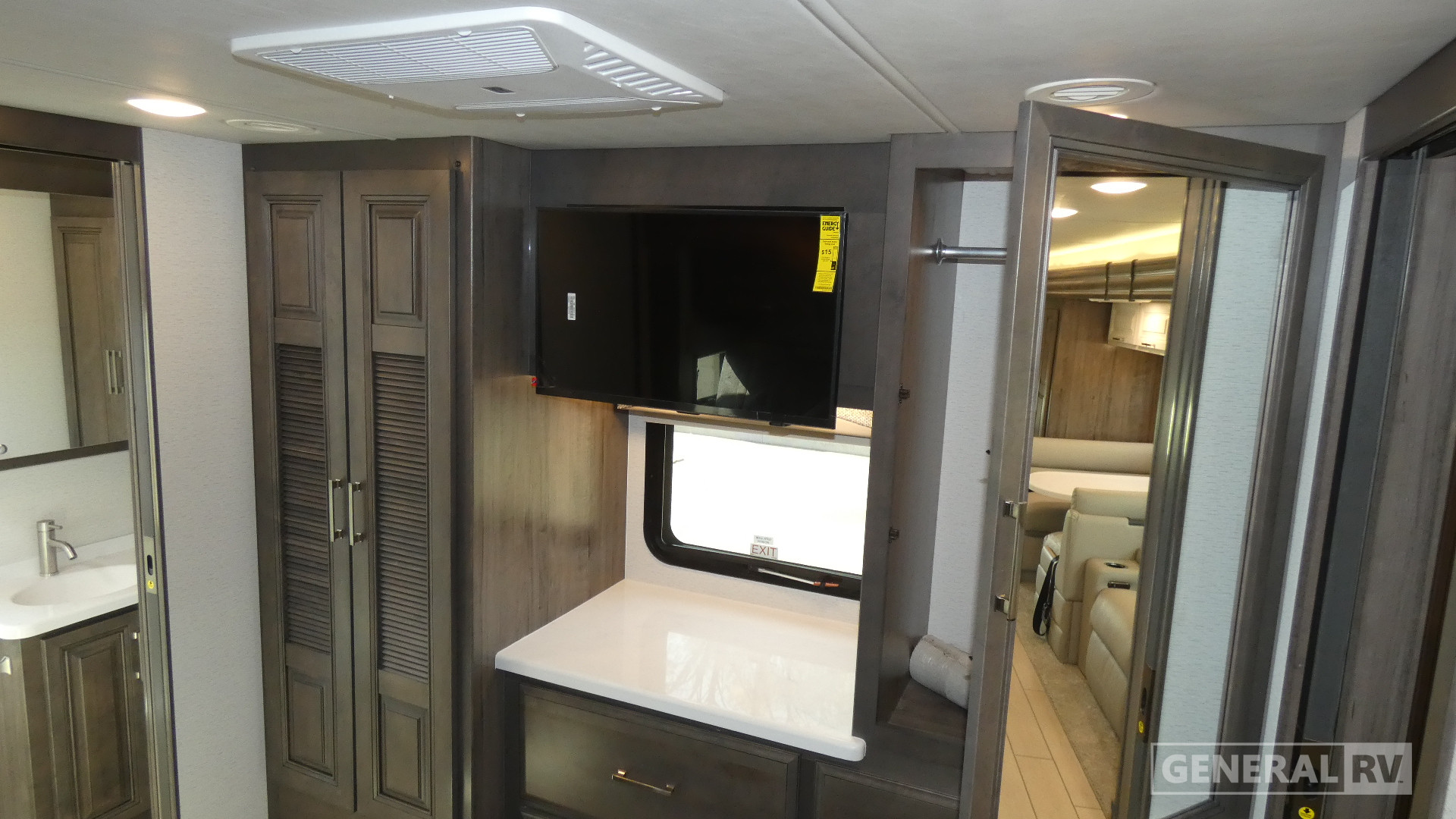 2026 Entegra Coach Accolade XL 37K for Sale