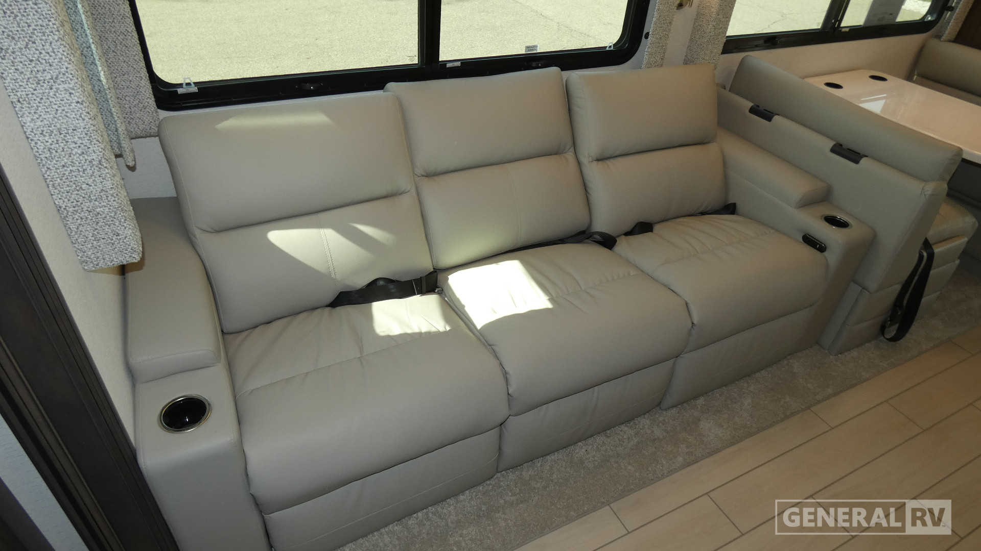 2026 Entegra Coach Accolade XL 37K for Sale