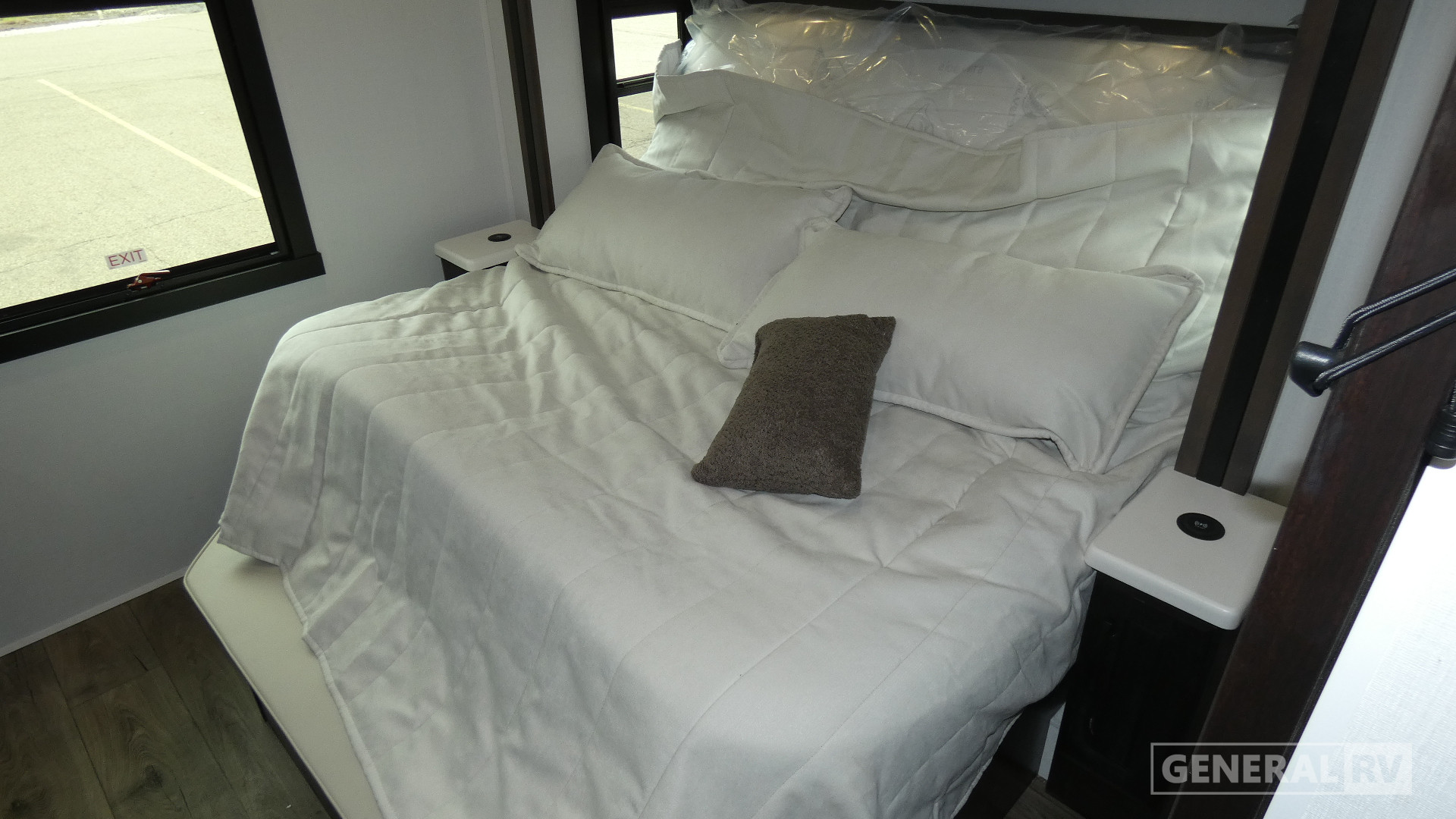 2026 Entegra Coach Accolade XT 35L for Sale