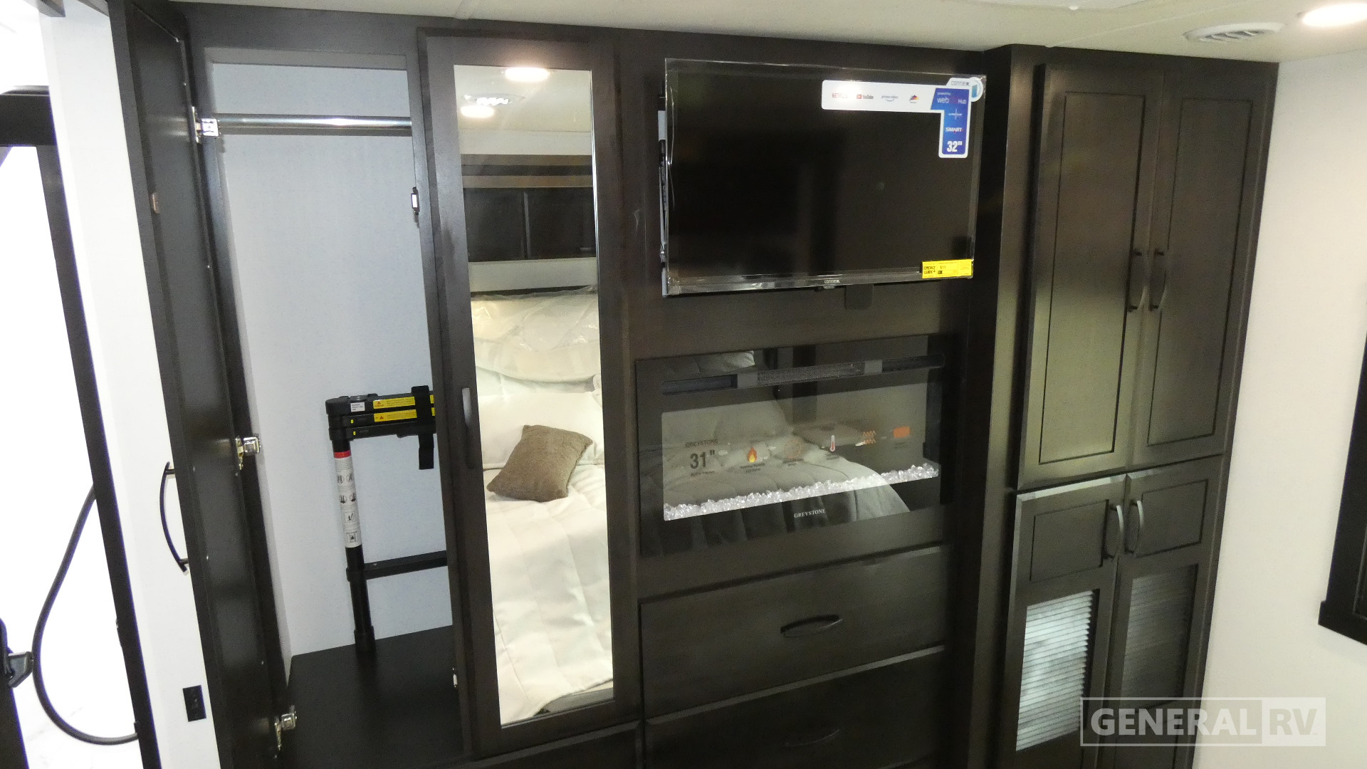 2026 Entegra Coach Accolade XT 35L for Sale