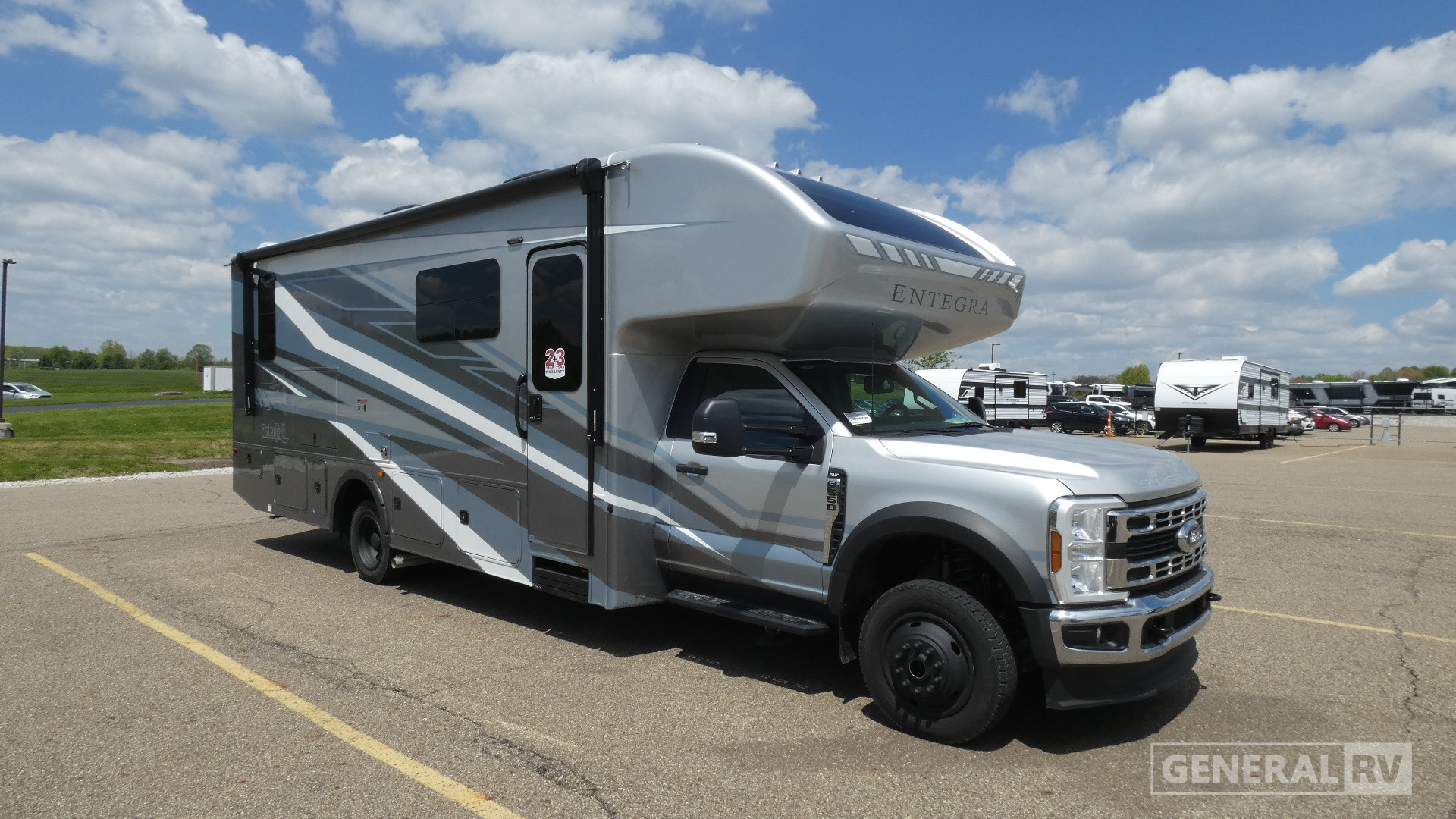 2026 Entegra Coach Esteem XL 32U for Sale in North Canton, OH