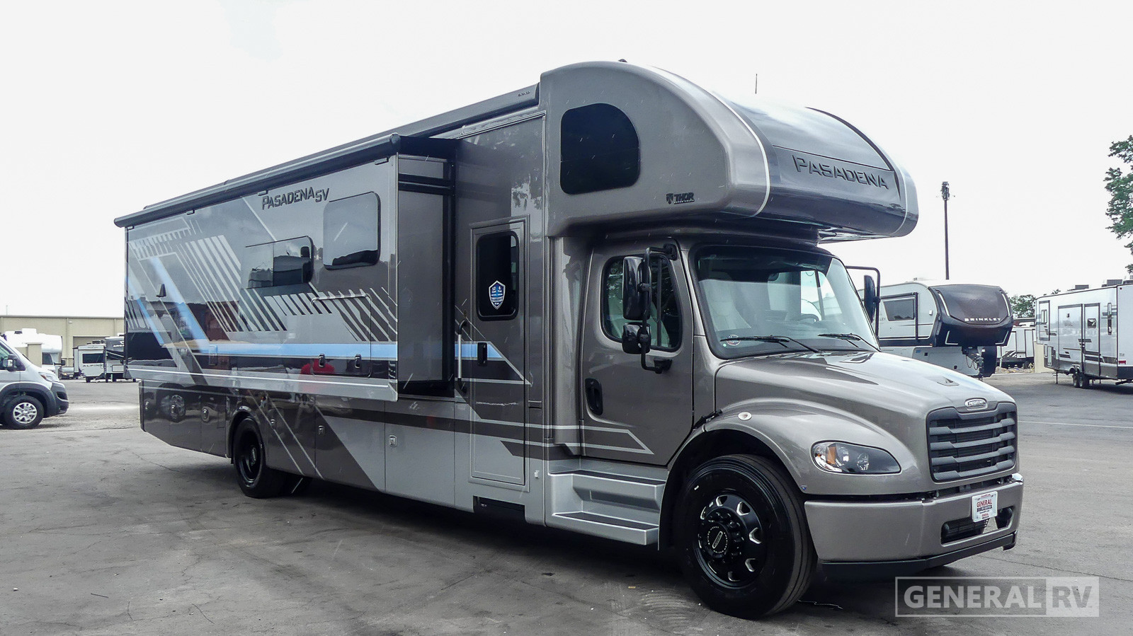 New 2026 Thor Motor Coach Pasadena SV 38DX Super C RV - Diesel at