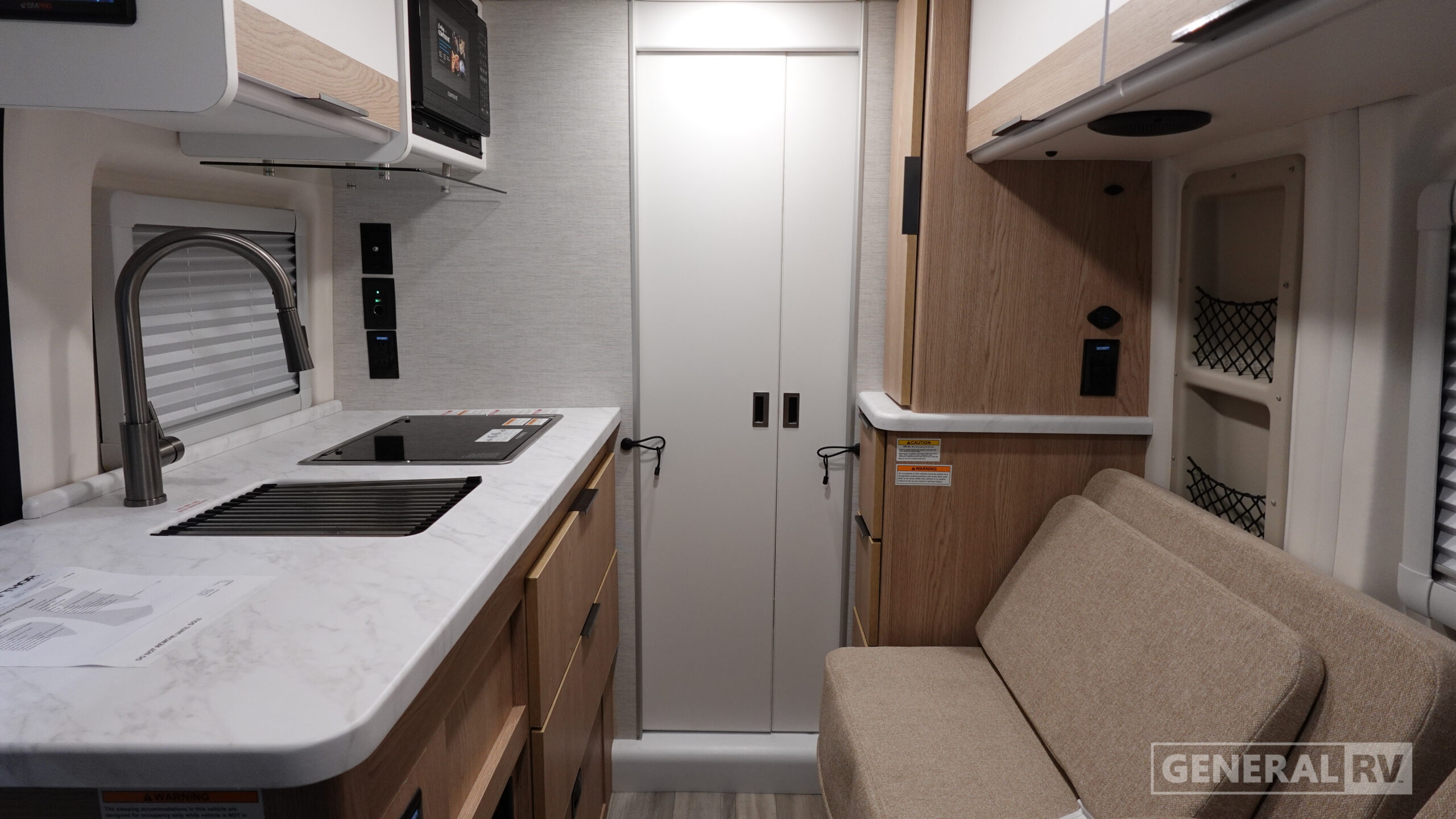 2027 Thor Motor Coach Scope 18M for Sale