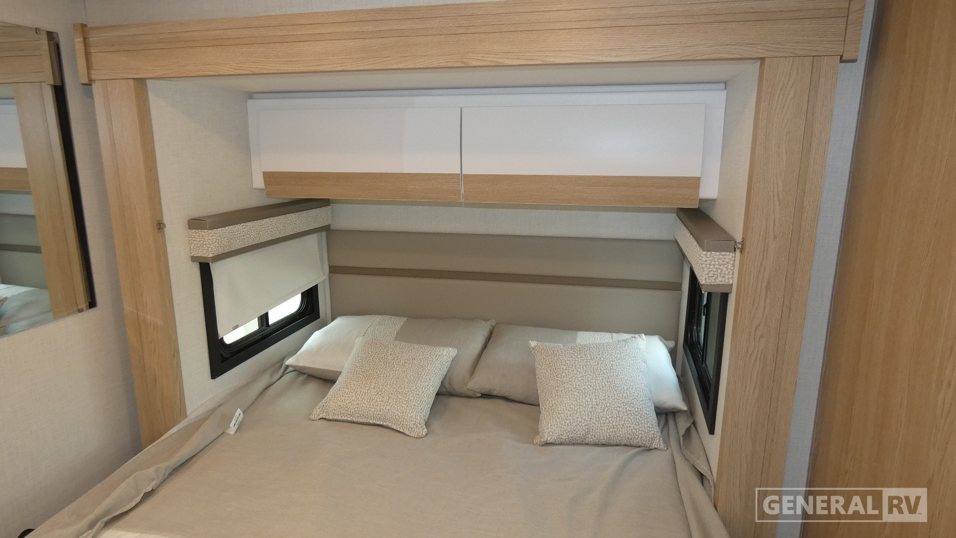 2026 Thor Motor Coach Gemini AWD 24JG for Sale