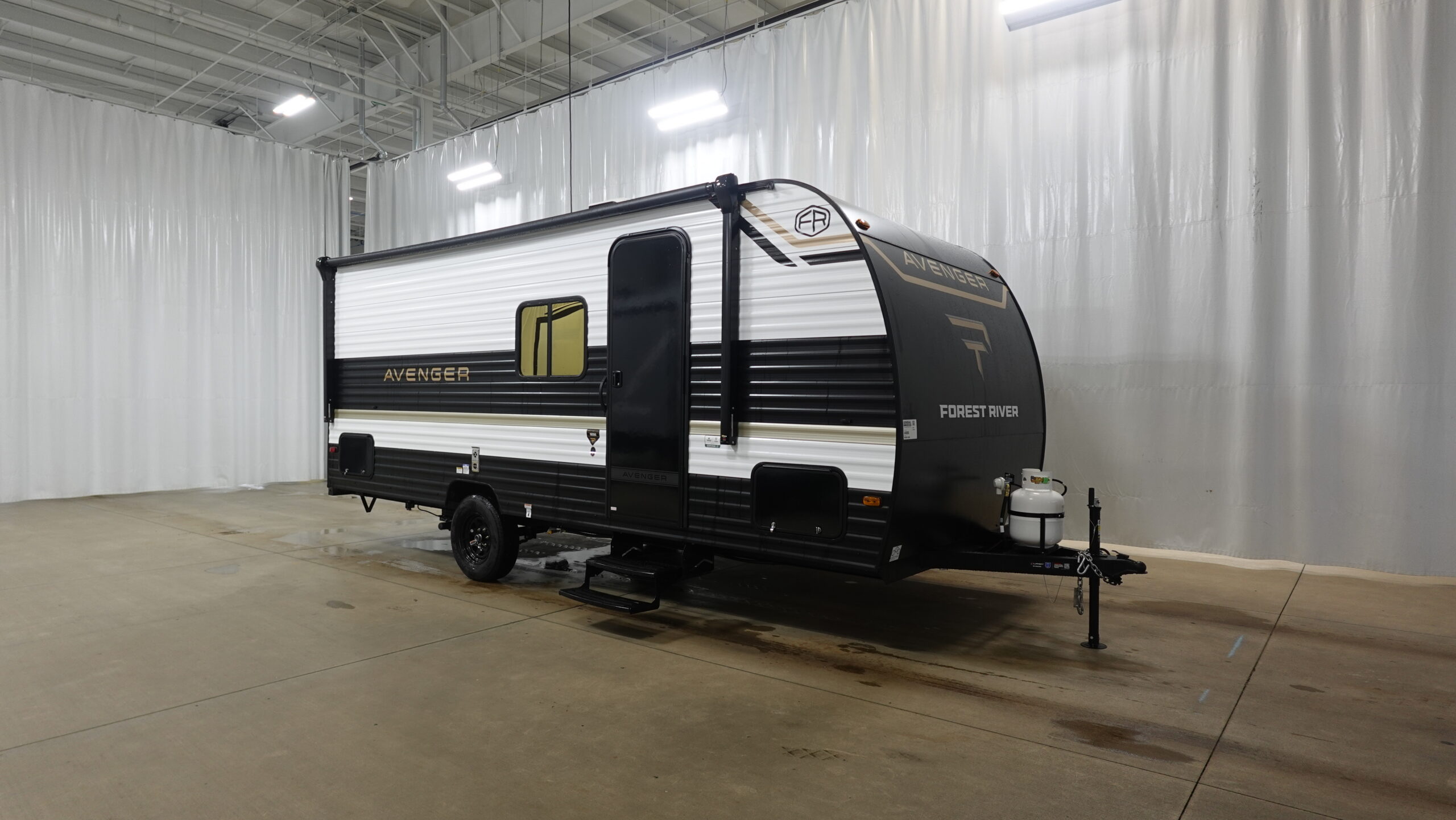 2026 Prime Time Manufacturing Avenger LT 18DBS for Sale in Brownstown Twp, MI