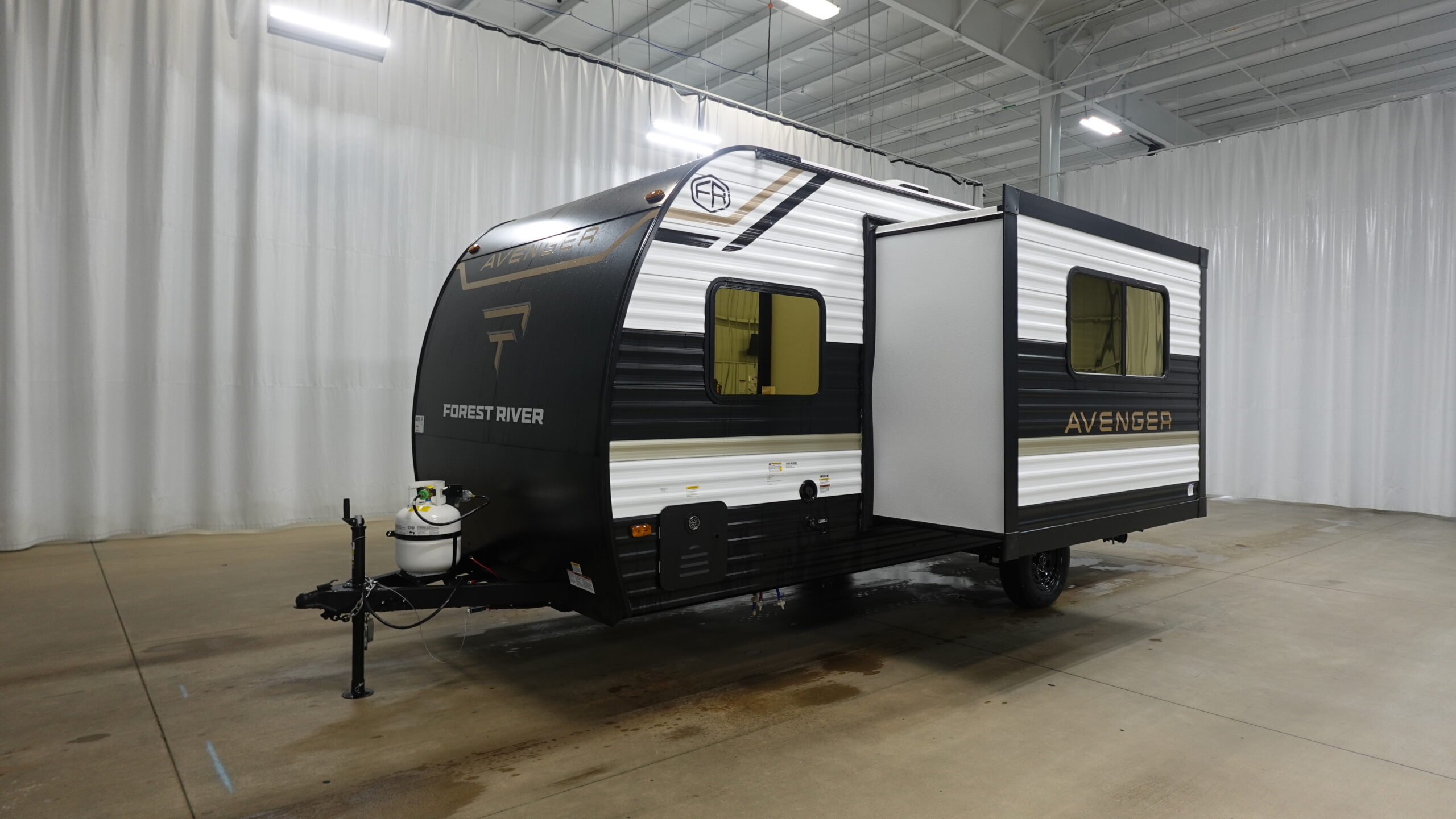 2026 Prime Time Manufacturing Avenger LT 18DBS for Sale