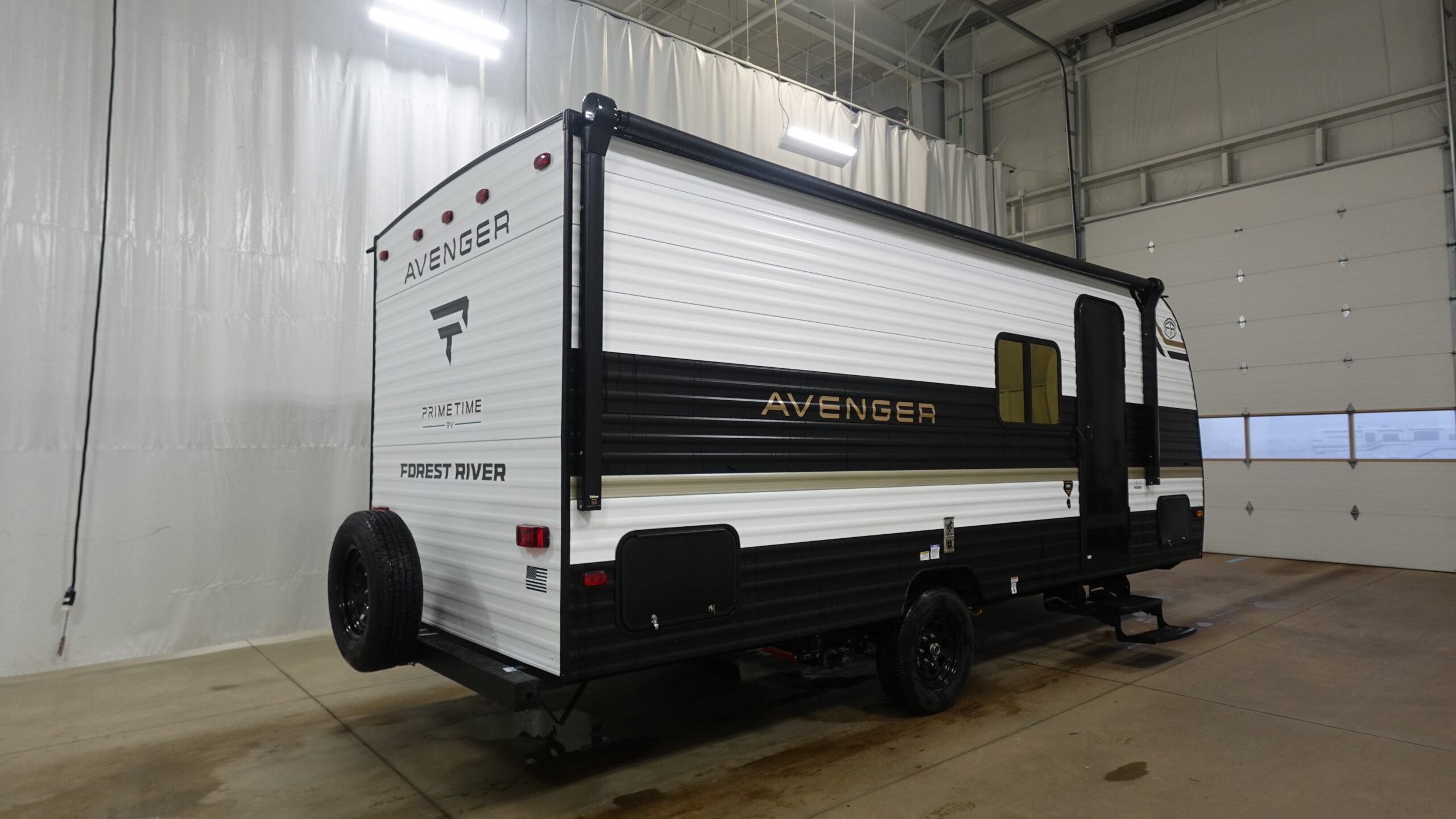 2026 Prime Time Manufacturing Avenger LT 18DBS for Sale