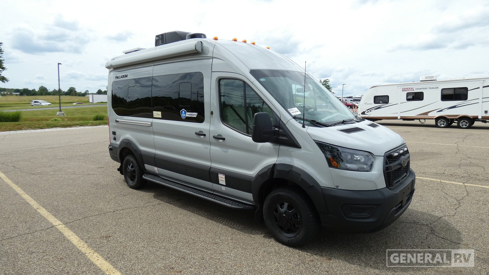 2027 Thor Motor Coach Palladium 1930 for Sale in North Canton, OH