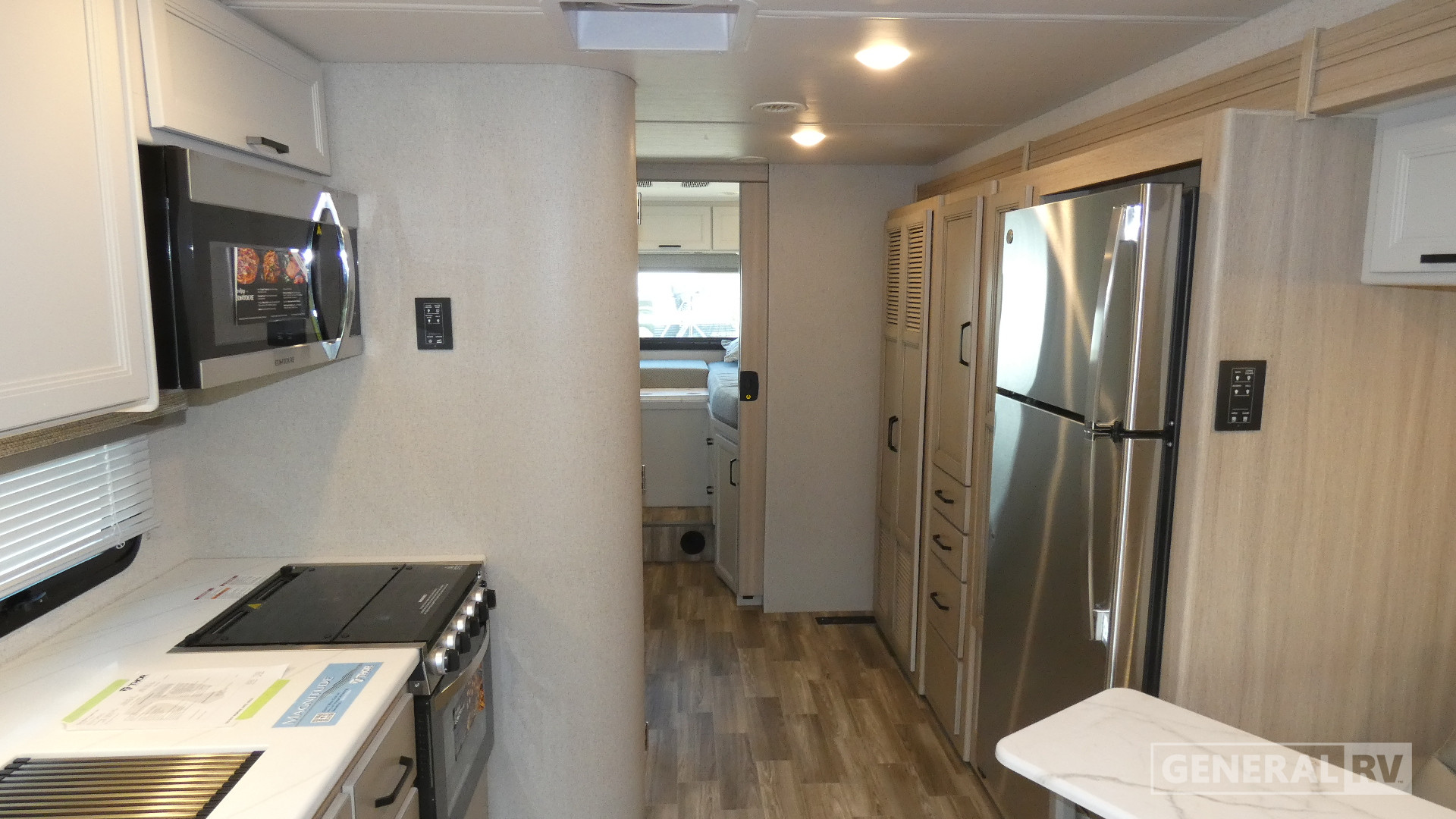 2026 Thor Motor Coach Magnitude Grand Z30 for Sale