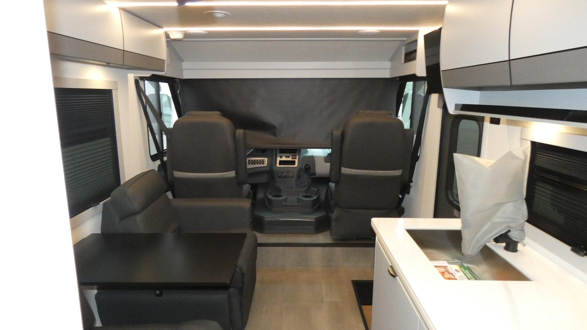 2026 Coachmen Euro 25LE for Sale