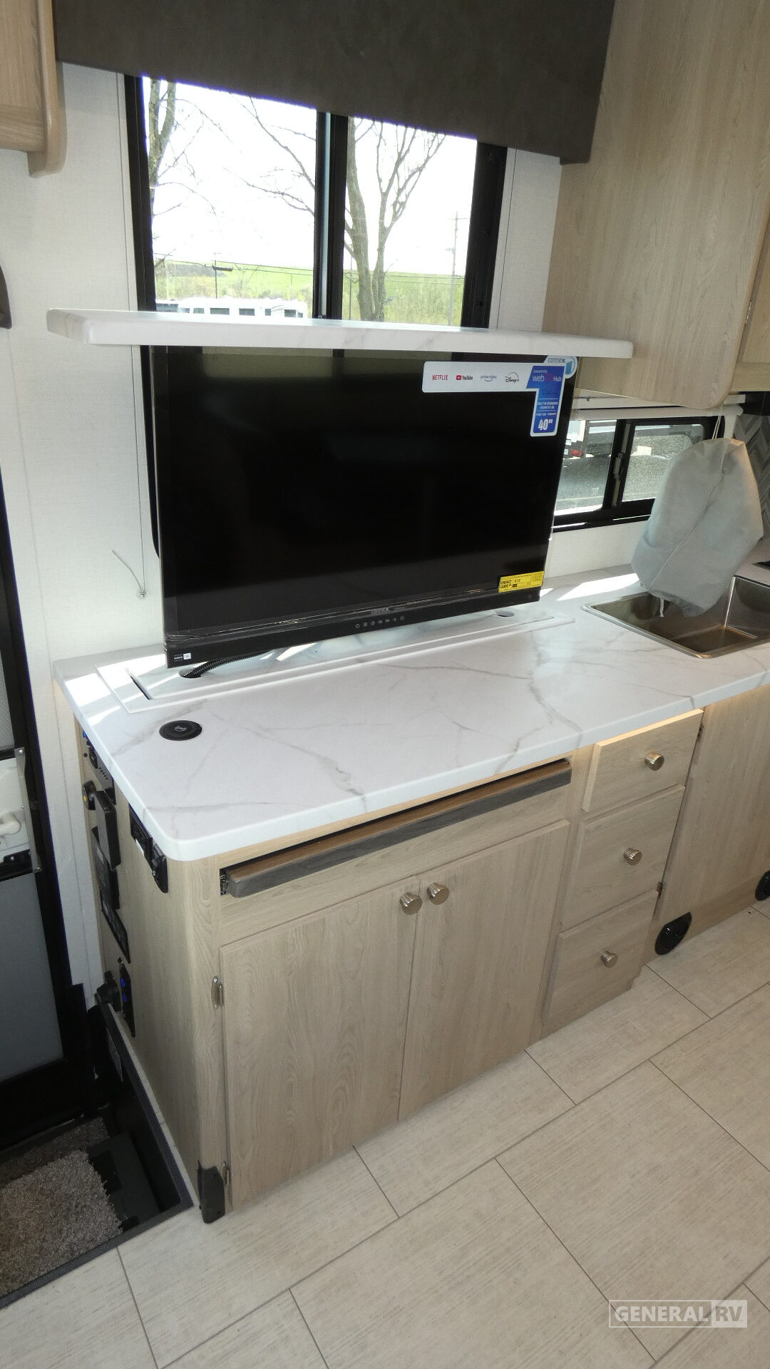 2026 Coachmen Leprechaun 319MB Ford for Sale