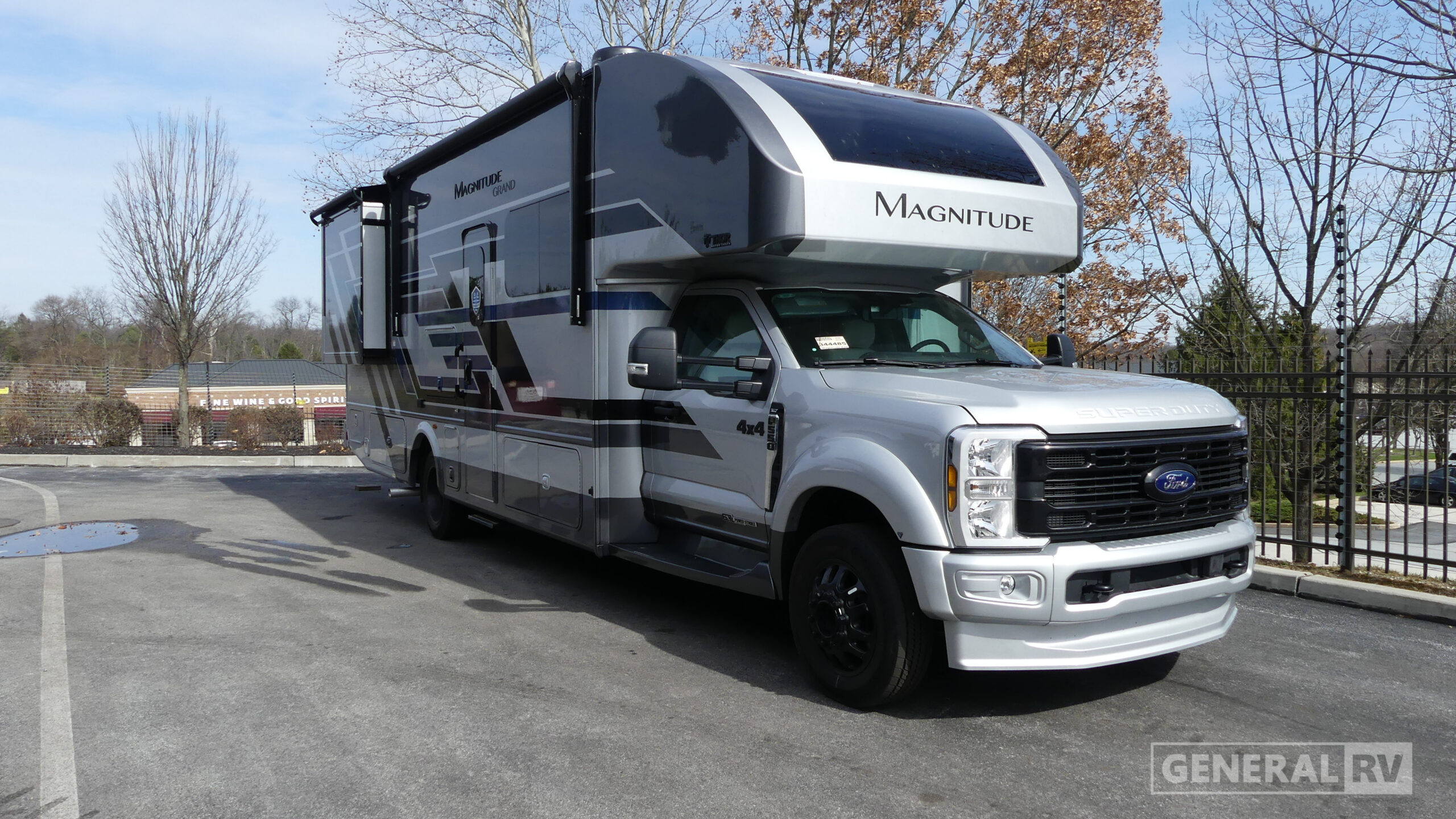 2026 Thor Motor Coach Magnitude Grand X32 for Sale in West Chester, PA