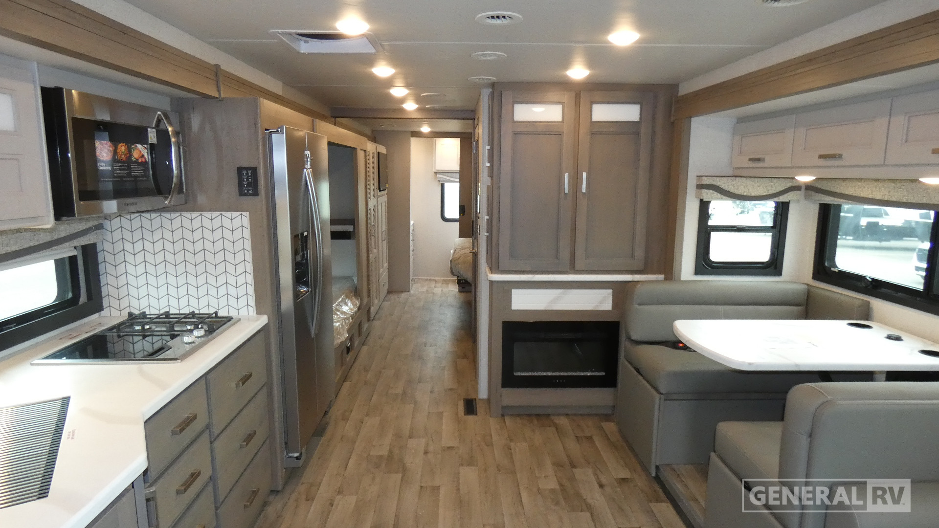 2026 Thor Motor Coach Pasadena 38XL for Sale