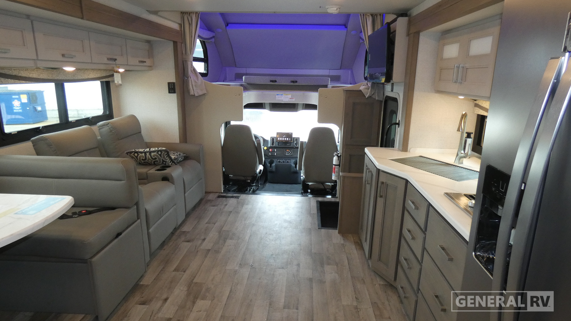 2026 Thor Motor Coach Pasadena 38XL for Sale