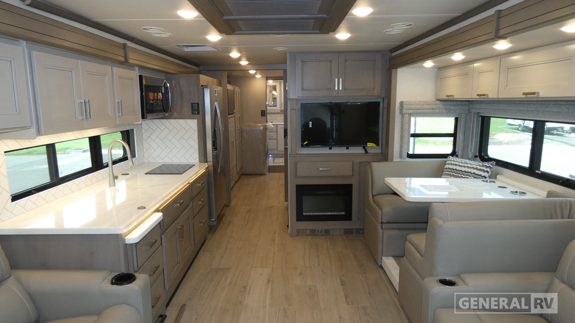 2026 Thor Motor Coach Aria 3901 for Sale