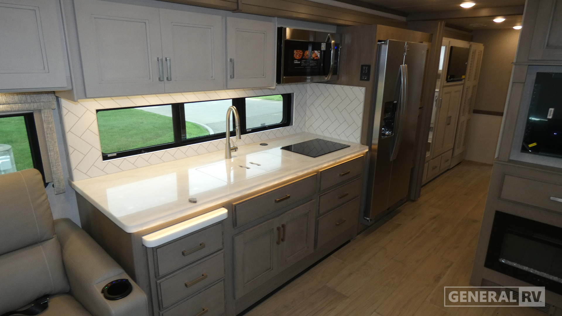 2026 Thor Motor Coach Aria 3901 for Sale