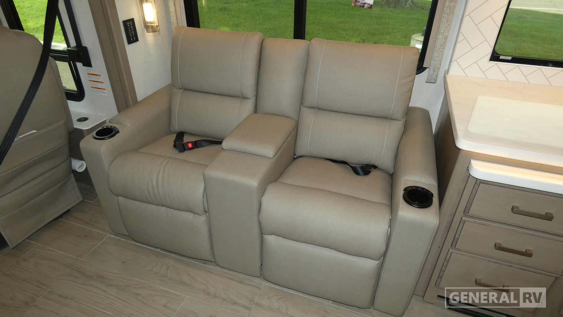 2026 Thor Motor Coach Aria 3901 for Sale