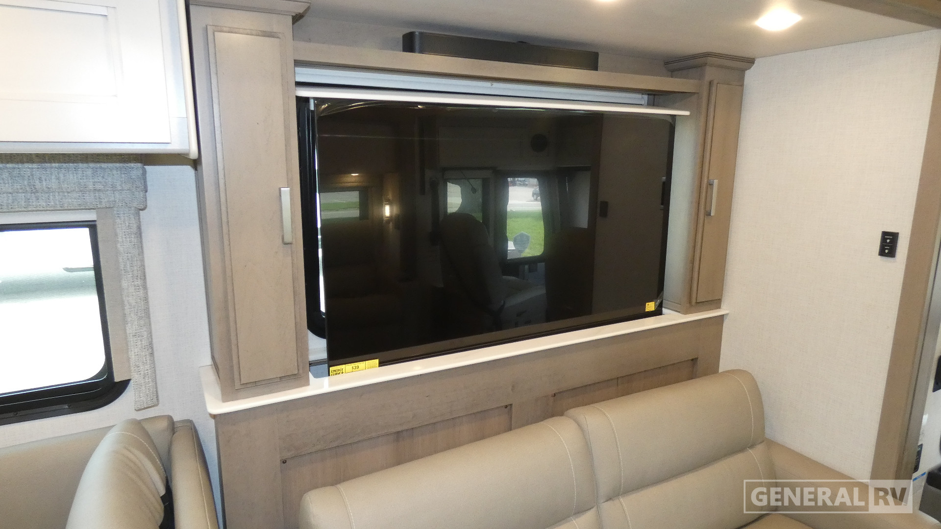 2026 Thor Motor Coach Aria 3901 for Sale
