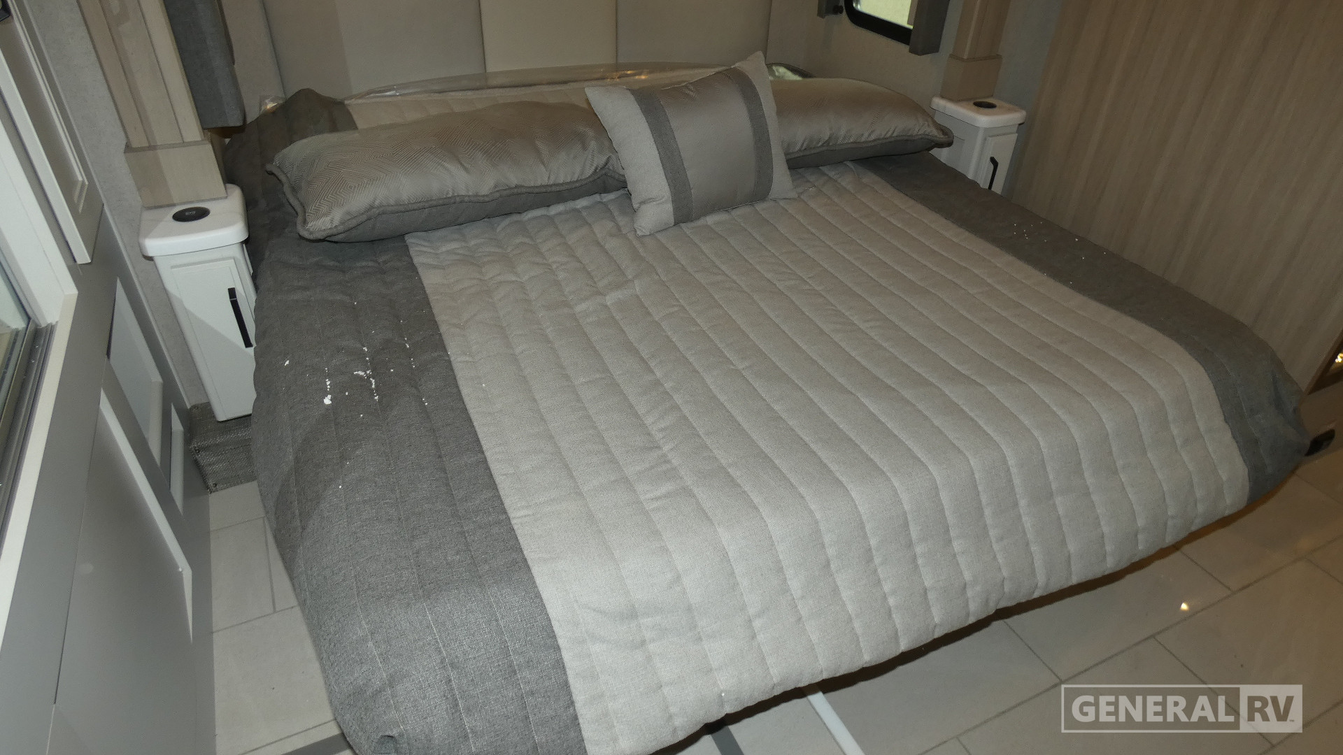 2026 Thor Motor Coach Aria 3702 for Sale