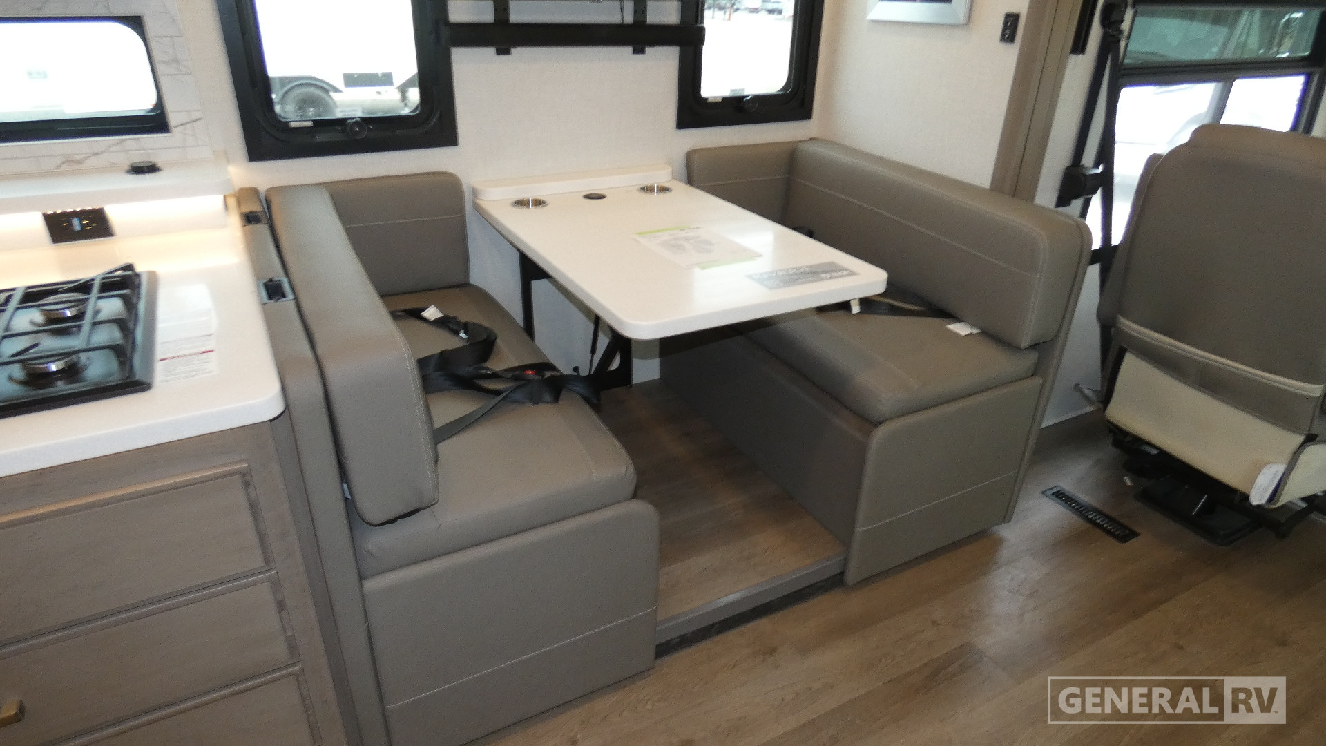 2026 Thor Motor Coach Riviera 39BH for Sale