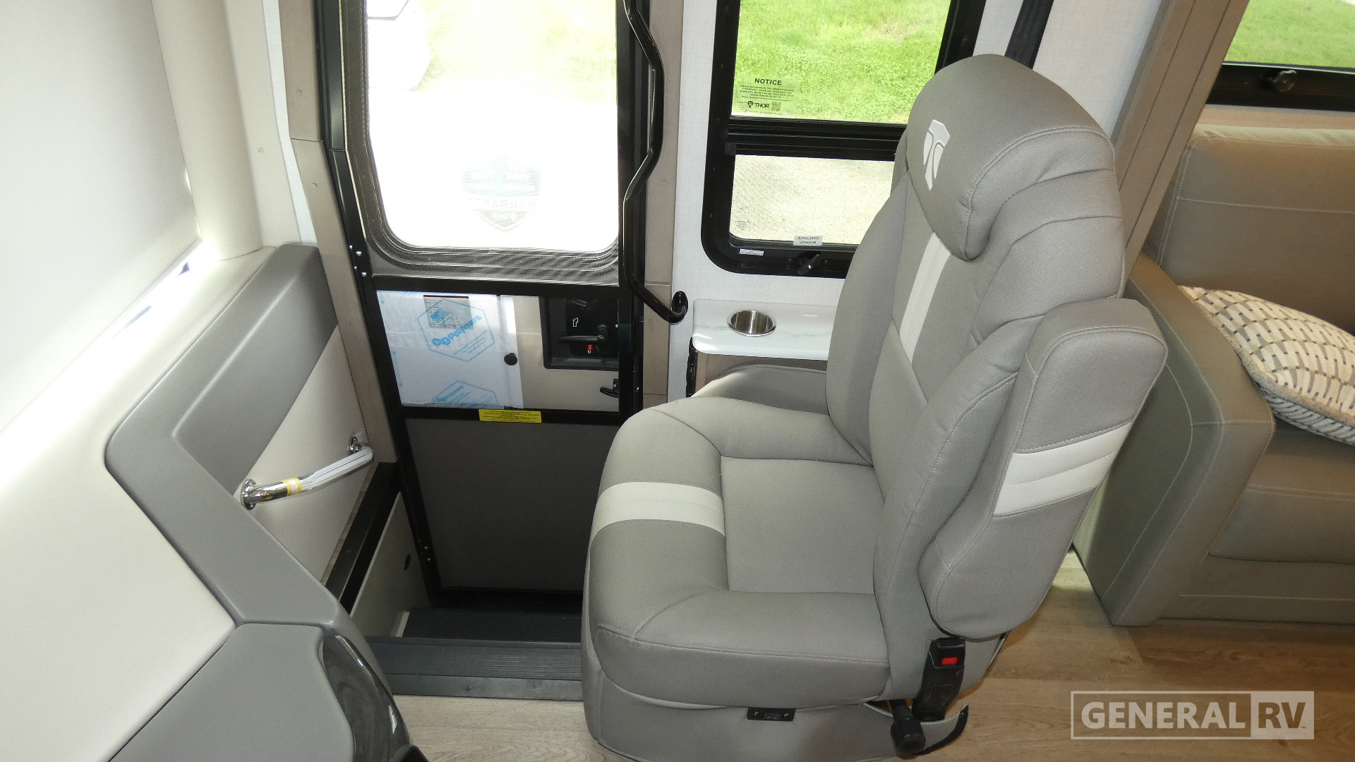 2026 Thor Motor Coach Riviera 39BH for Sale