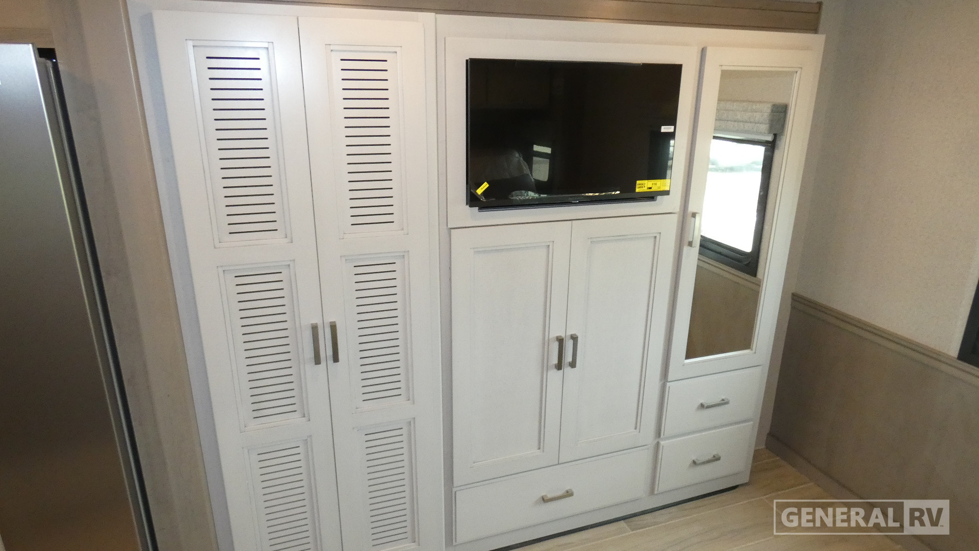2026 Thor Motor Coach Pasadena SV 38FX for Sale
