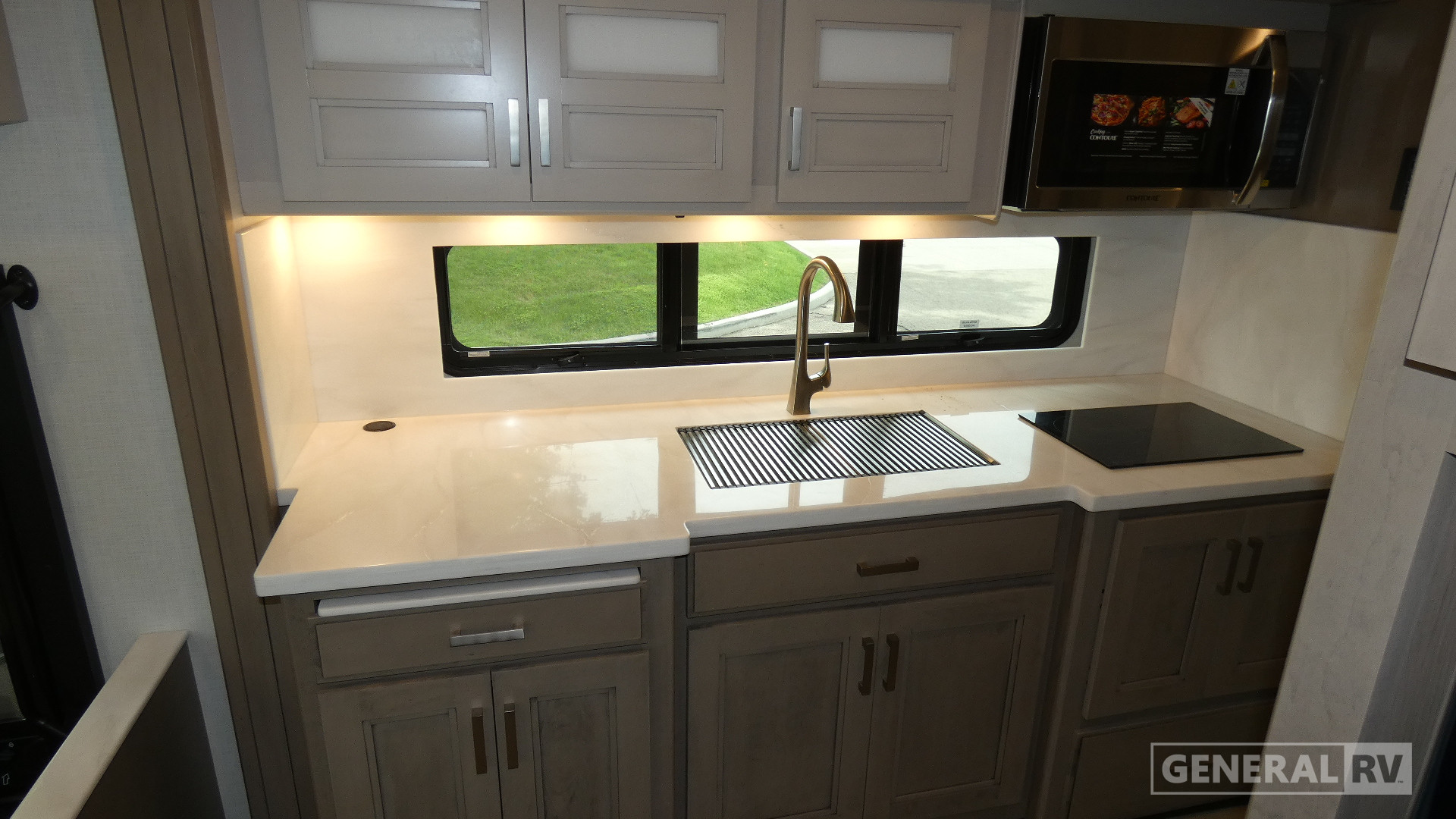 2026 Thor Motor Coach Pasadena SV 38FX for Sale