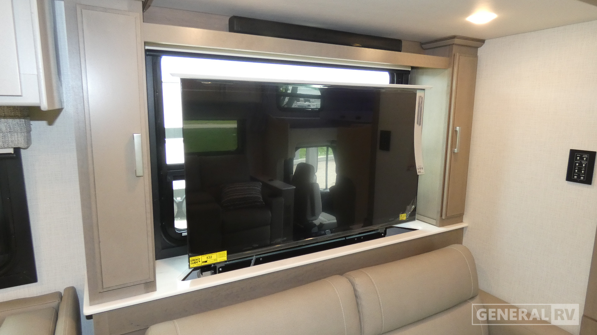 2026 Thor Motor Coach Pasadena SV 38FX for Sale