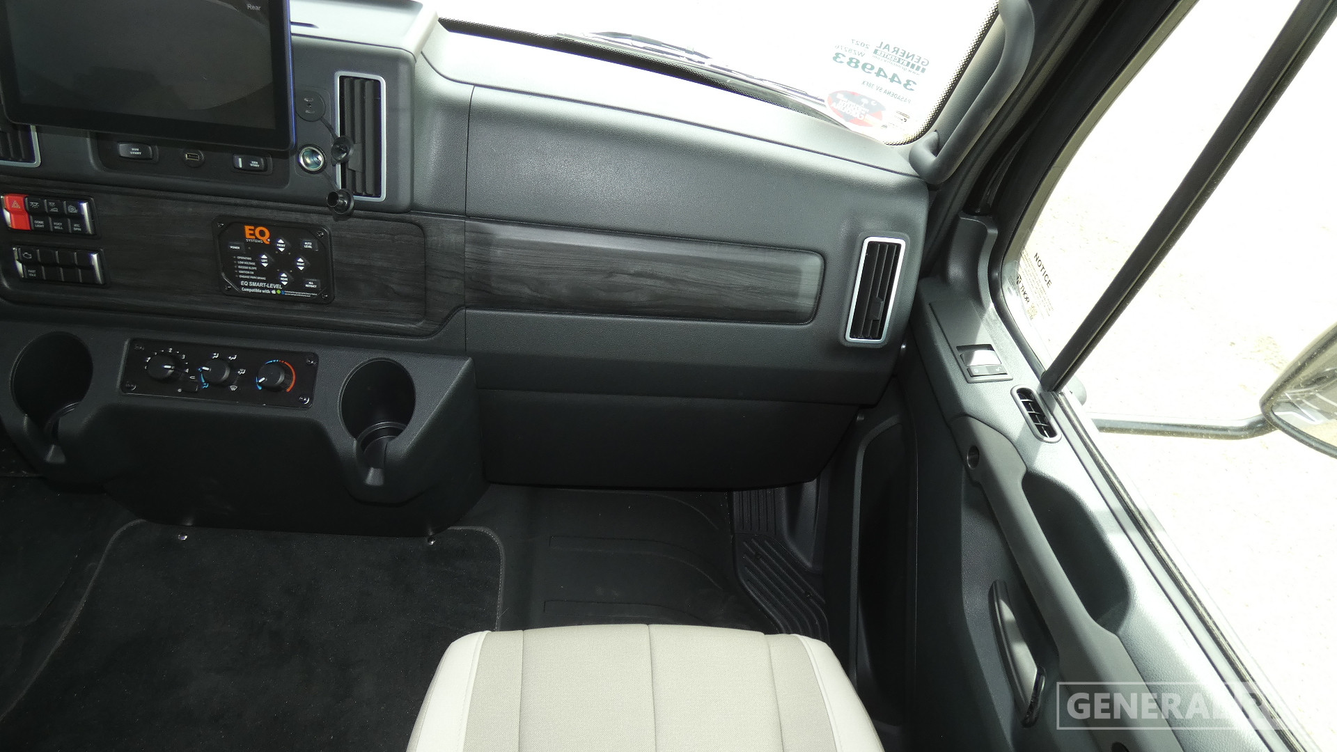 2026 Thor Motor Coach Pasadena SV 38FX for Sale