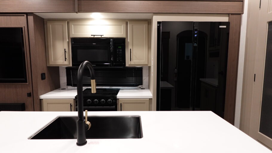 2026 WINNEBAGO 2108DS
